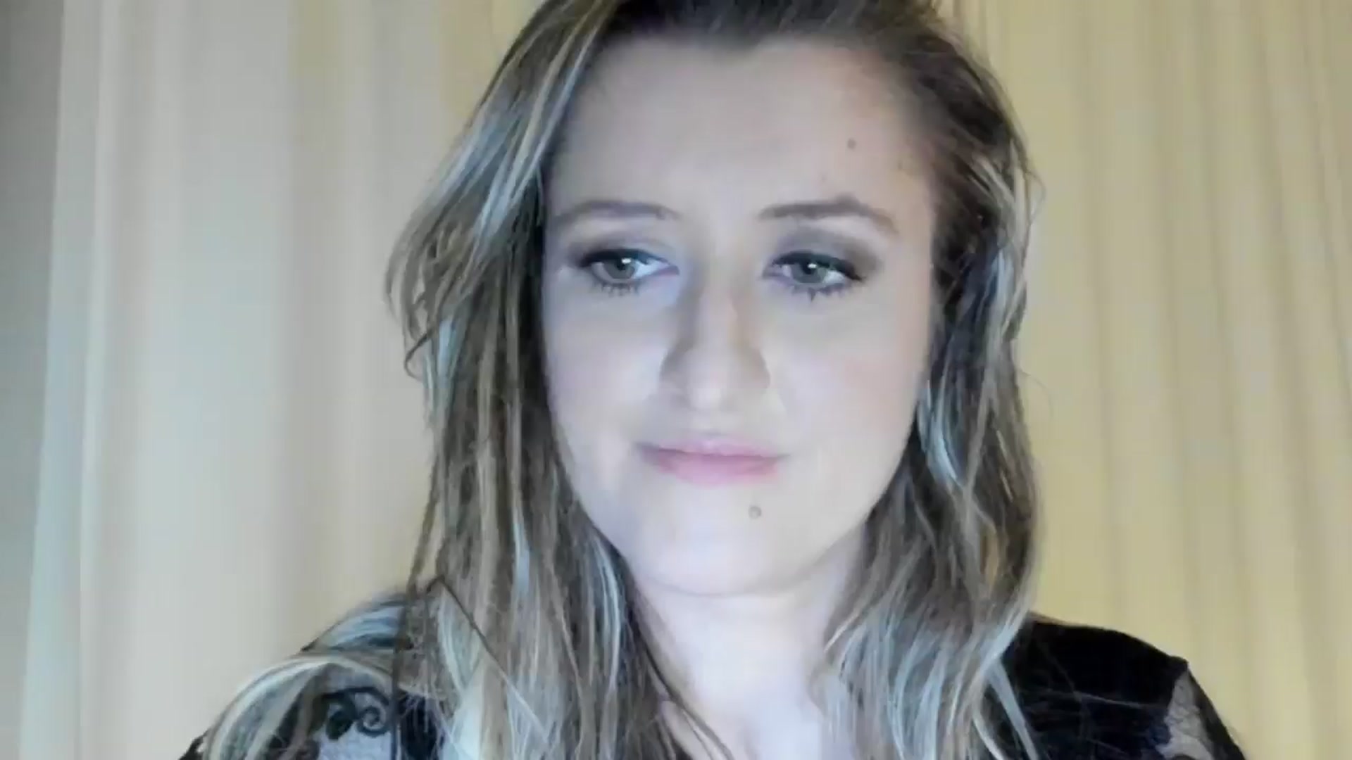Gallery image thumbnail from BestDream's myfreecams stream on, 05/21/2024, 20:06 image 3 of 20