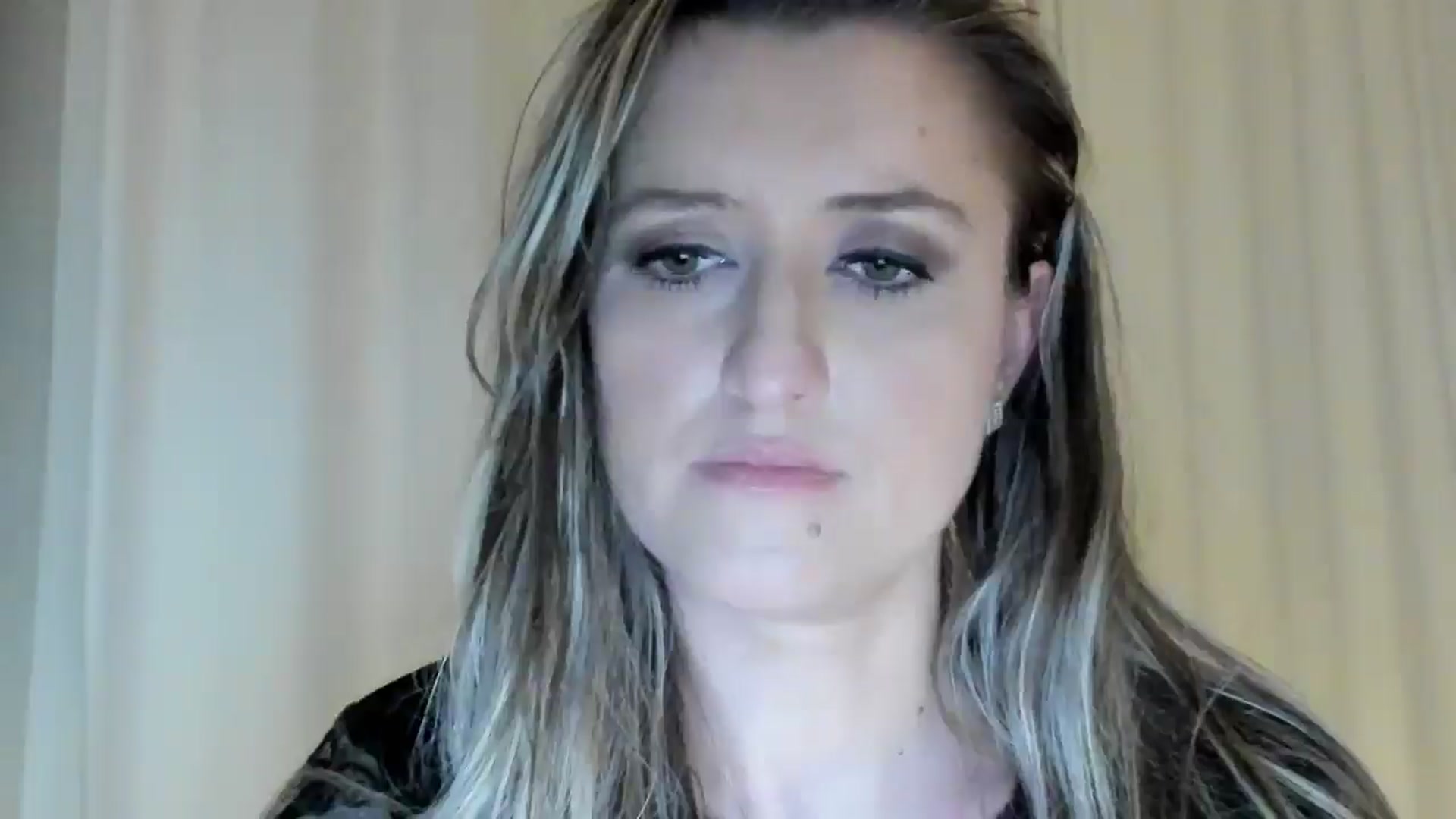 Gallery image thumbnail from BestDream's myfreecams stream on, 05/21/2024, 20:28 image 4 of 20