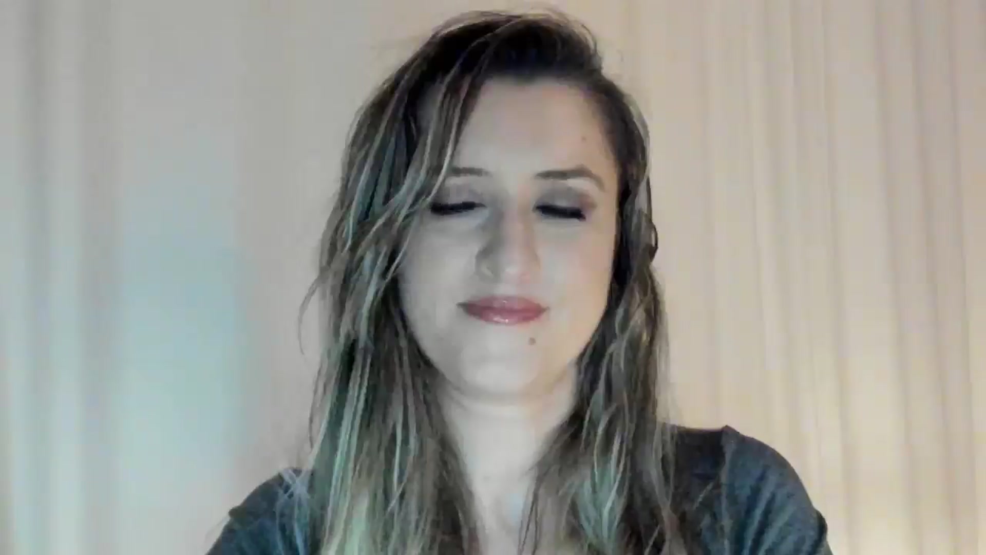 Gallery image thumbnail from BestDream's myfreecams stream on, 05/22/2024, 23:36 image 14 of 20
