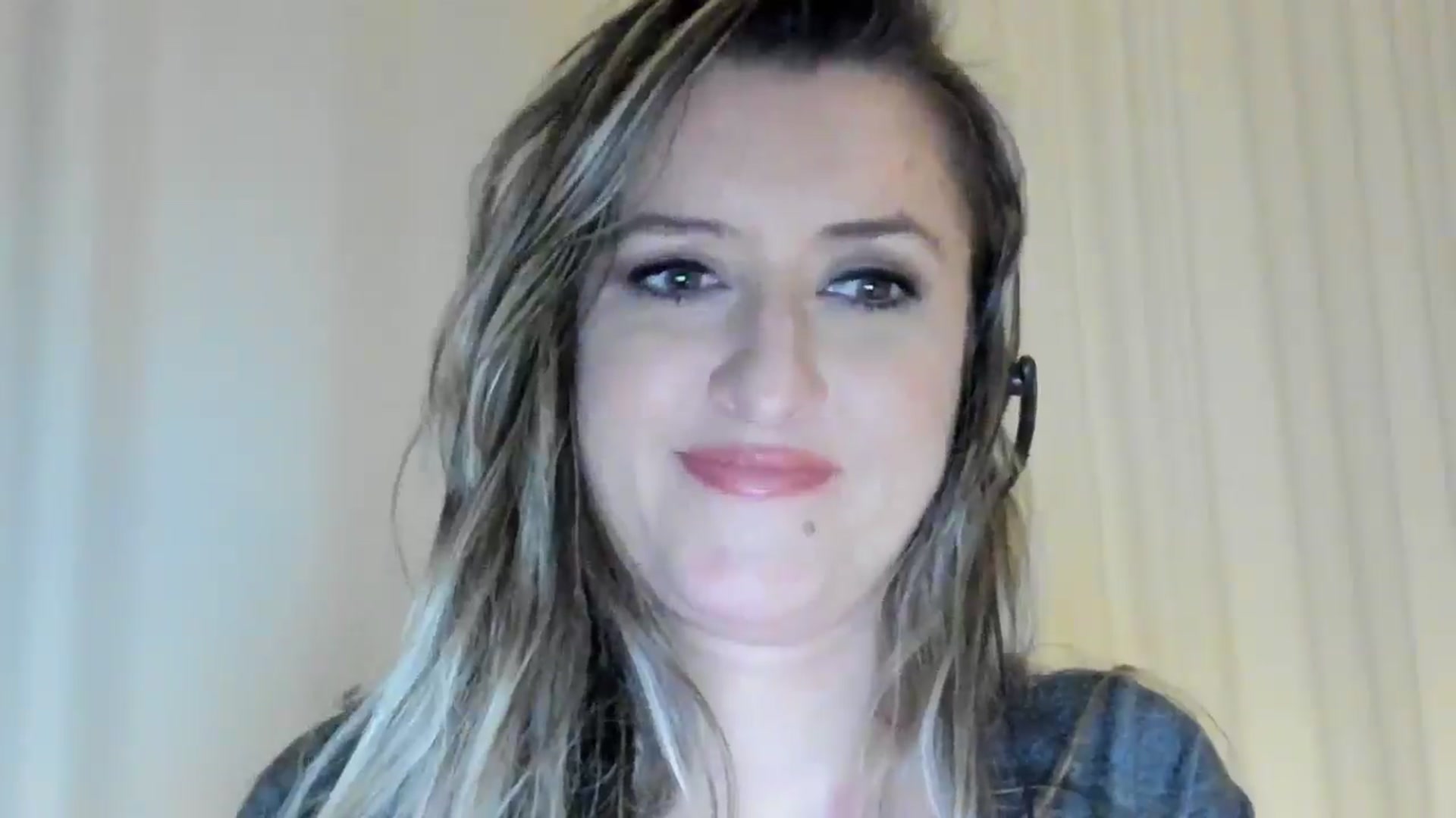 Gallery image thumbnail from BestDream's myfreecams stream on, 05/23/2024, 24:45 image 8 of 20