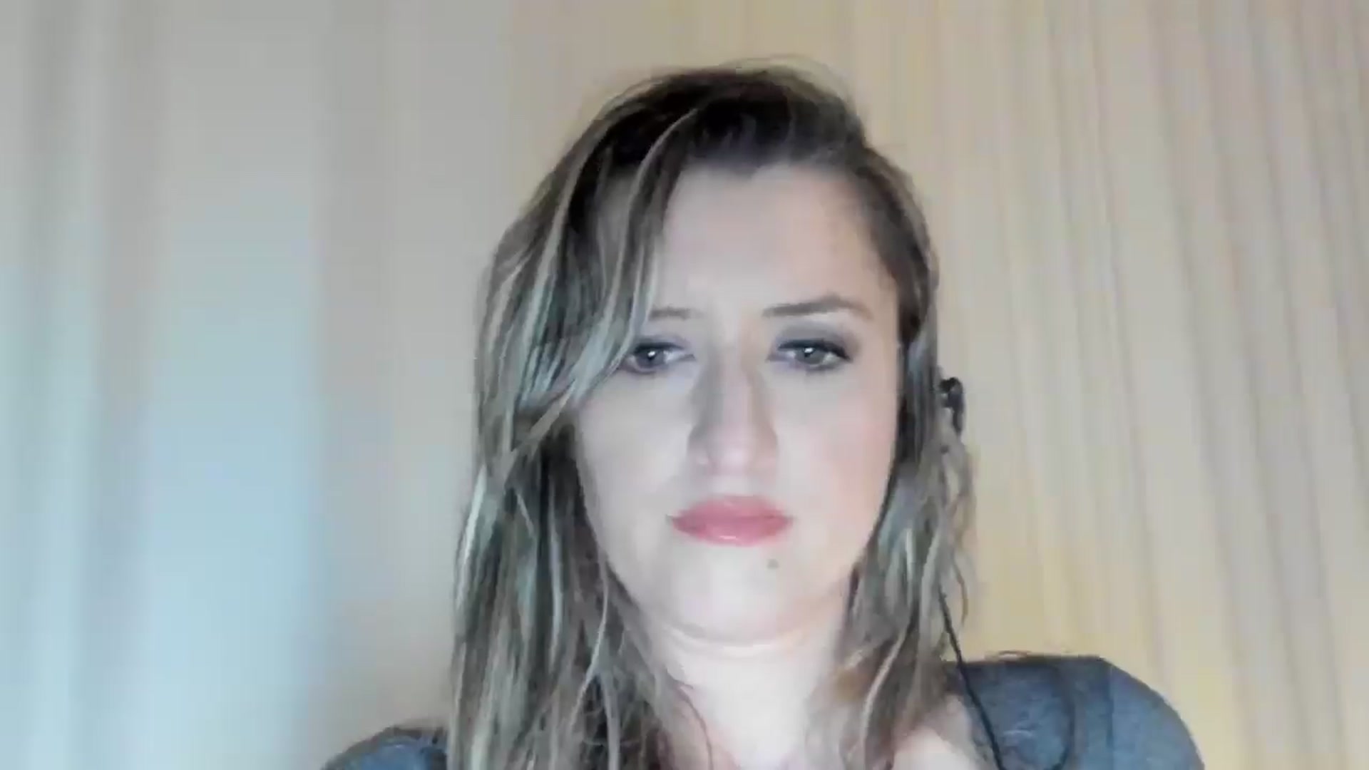 Gallery image thumbnail from BestDream's myfreecams stream on, 05/23/2024, 01:31 image 12 of 20