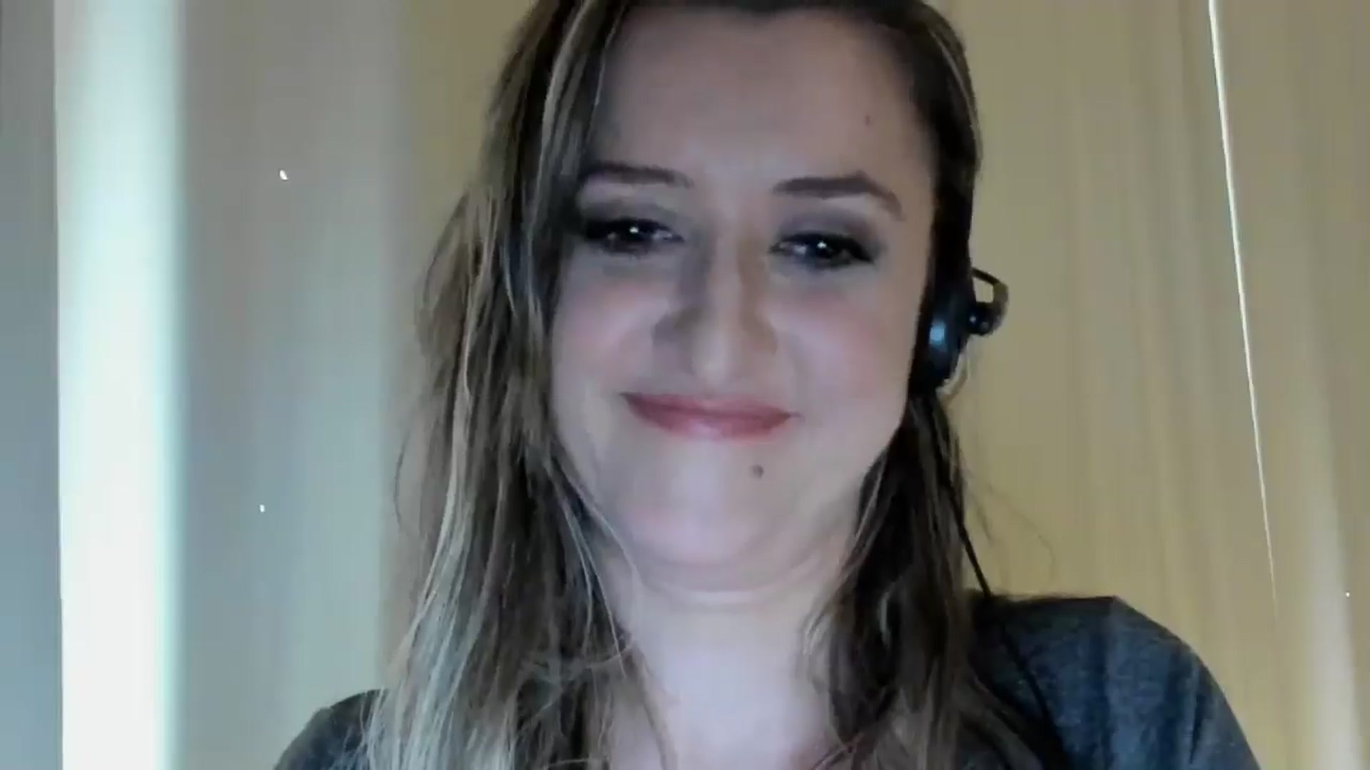 Gallery image thumbnail from BestDream's myfreecams stream on, 05/23/2024, 06:18 image 12 of 20