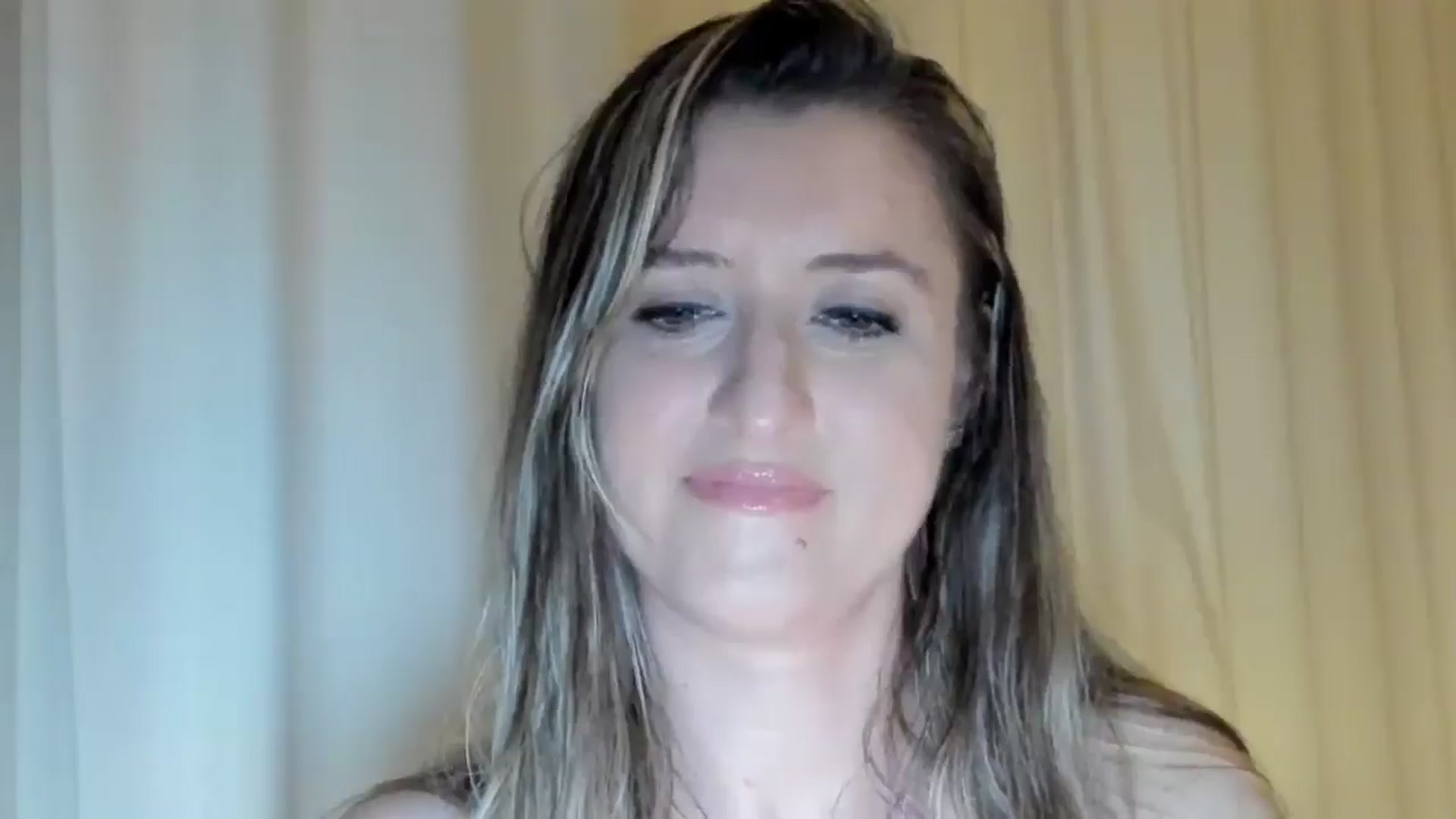 Gallery image thumbnail from BestDream's myfreecams stream on, 05/23/2024, 21:40 image 13 of 20