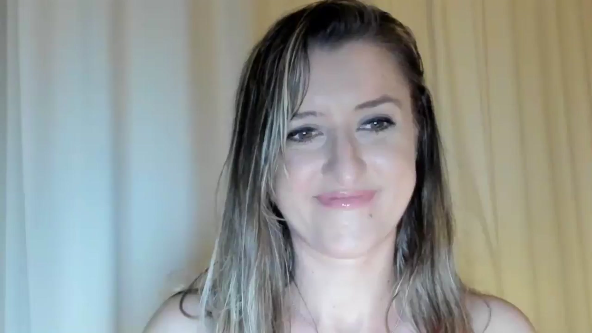 Gallery image thumbnail from BestDream's myfreecams stream on, 05/23/2024, 21:40 image 7 of 20