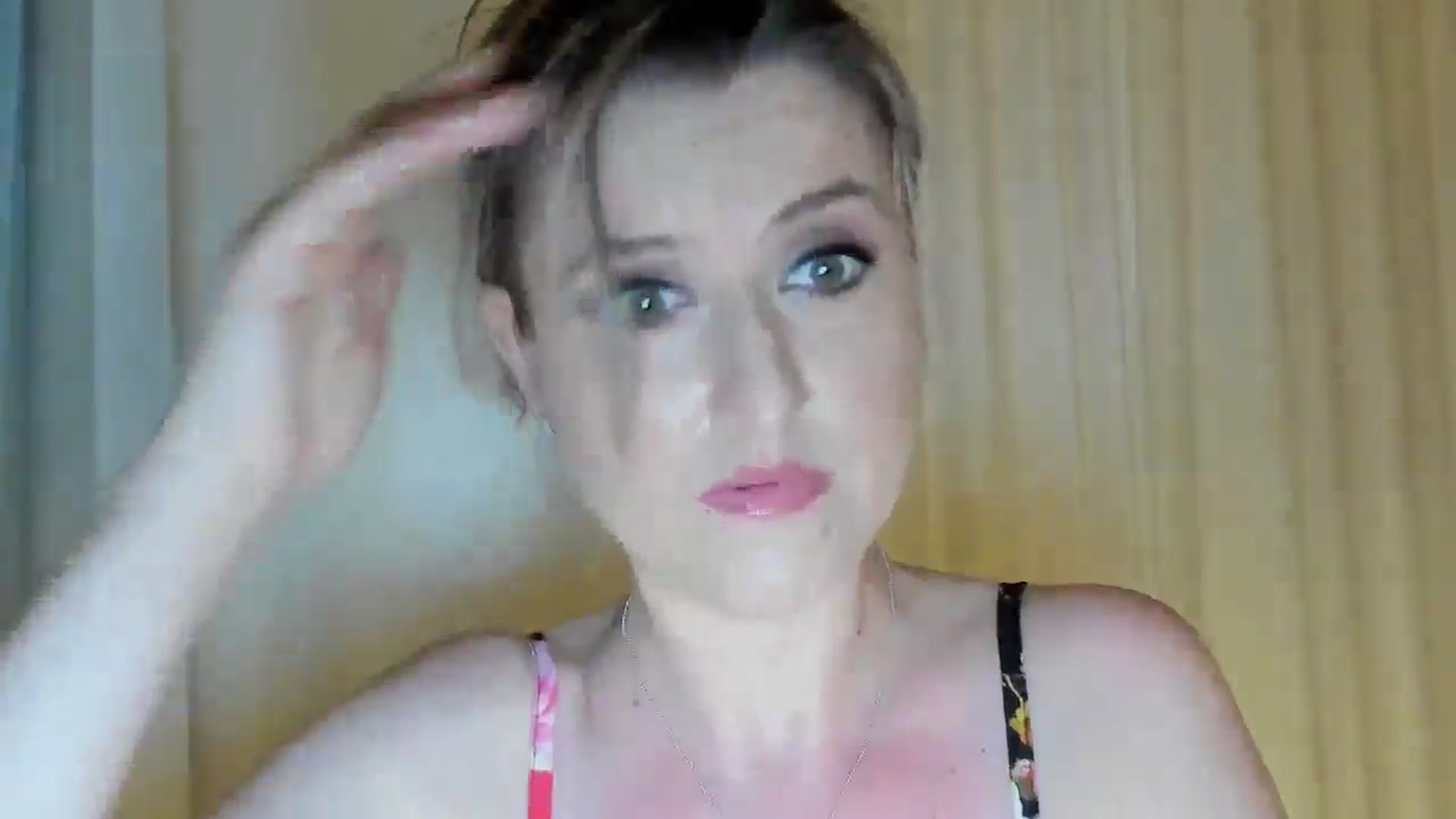 Gallery image thumbnail from BestDream's myfreecams stream on, 05/24/2024, 20:42 image 5 of 20