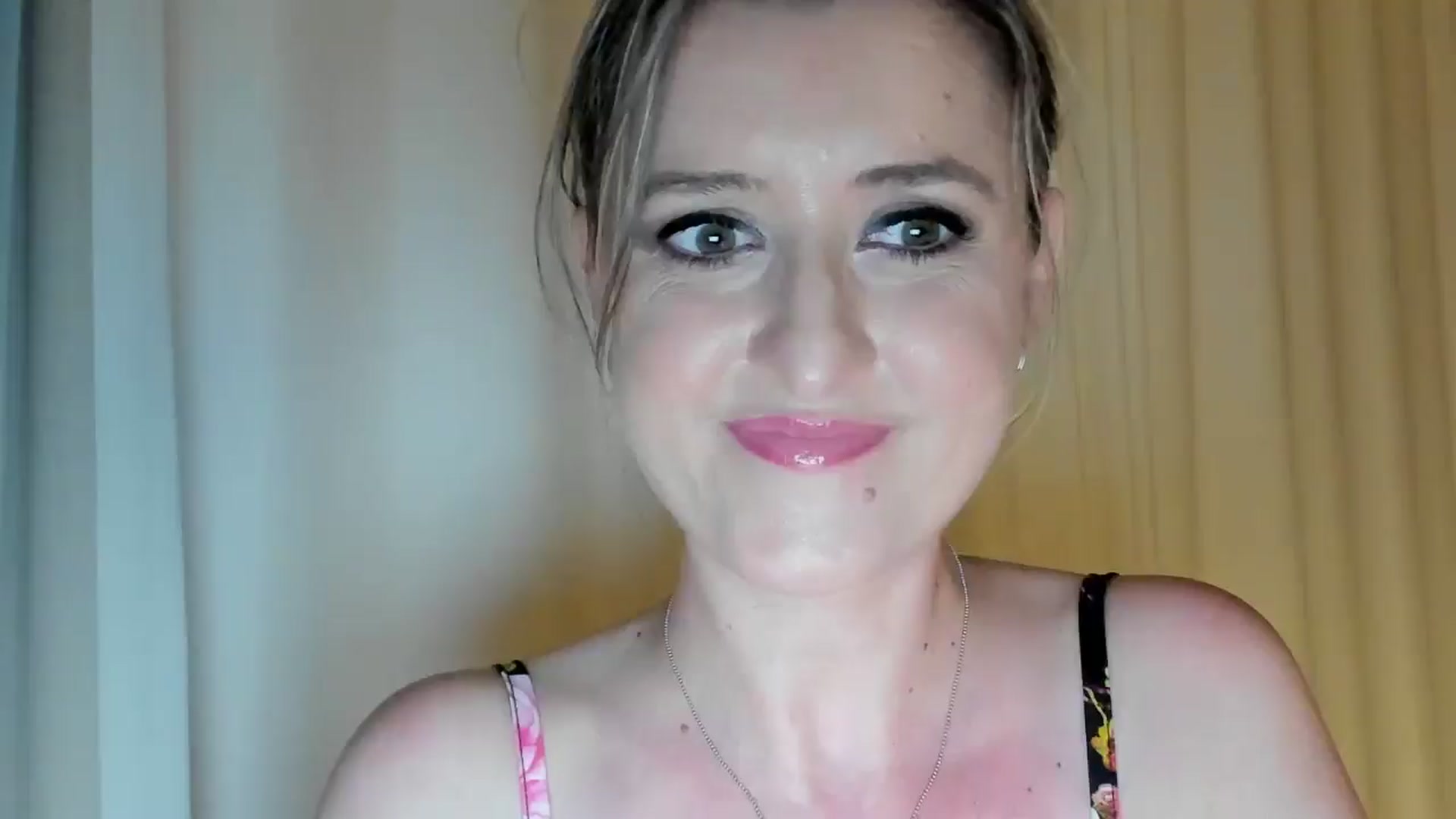 Gallery image thumbnail from BestDream's myfreecams stream on, 05/24/2024, 20:42 image 7 of 20