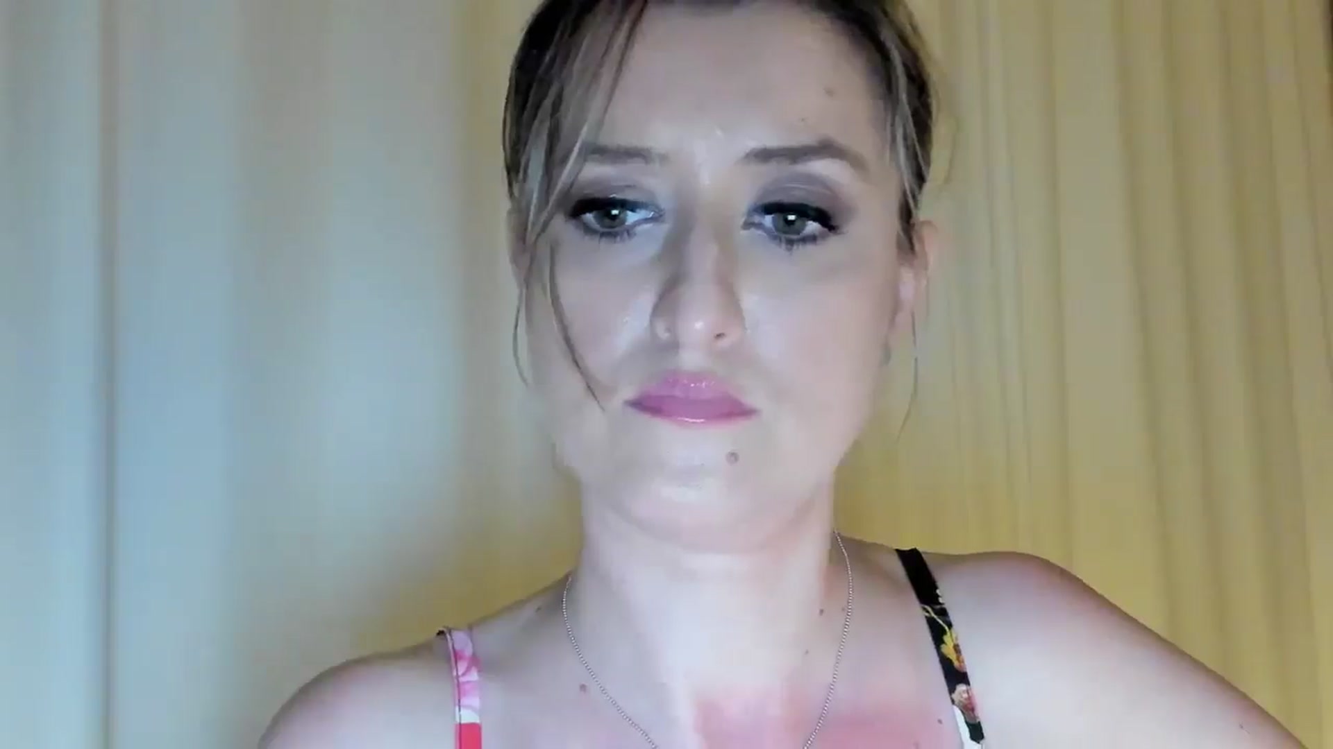 Gallery image thumbnail from BestDream's myfreecams stream on, 05/24/2024, 22:16 image 7 of 20