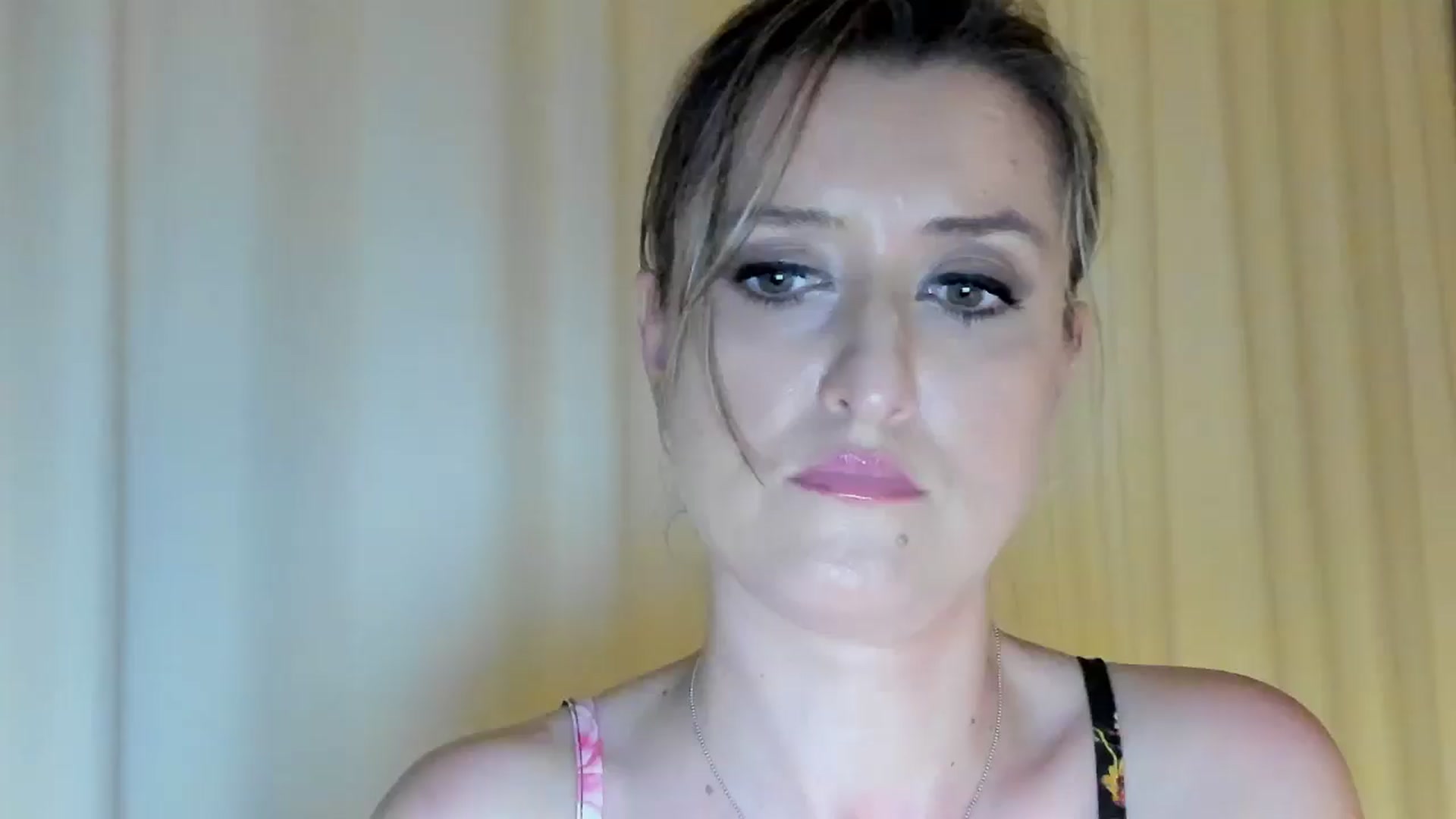 Gallery image thumbnail from BestDream's myfreecams stream on, 05/24/2024, 22:16 image 5 of 20