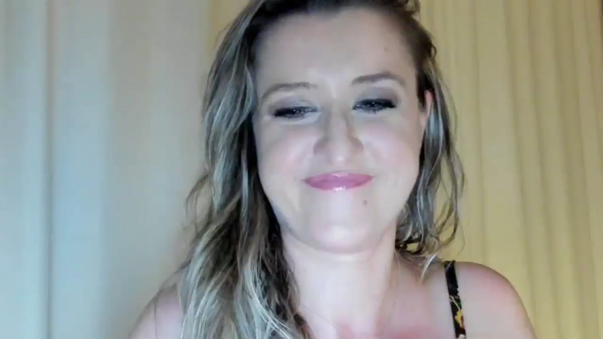 Gallery image thumbnail from BestDream's myfreecams stream on, 05/24/2024, 22:40 image 5 of 20