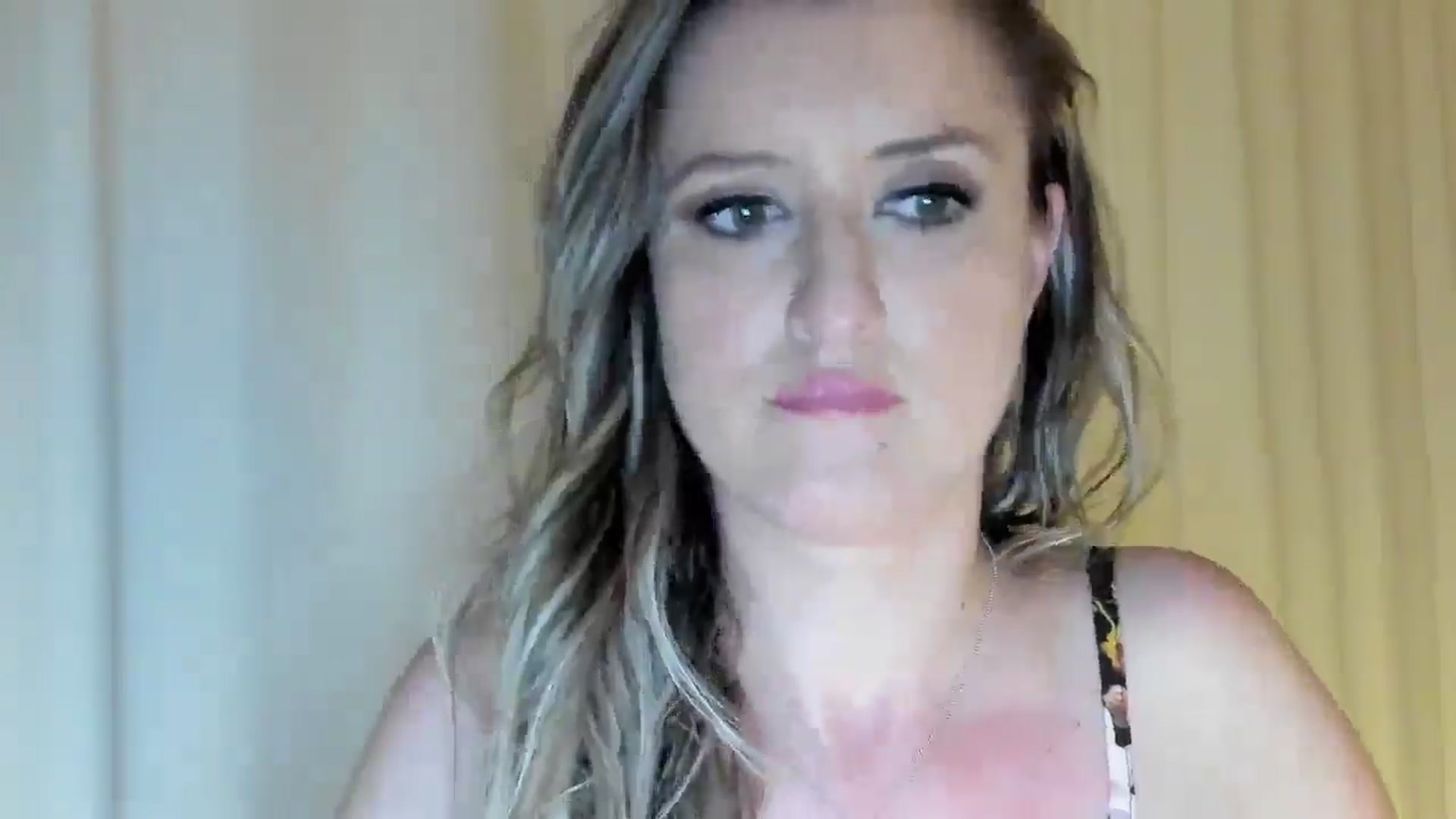 Gallery image thumbnail from BestDream's myfreecams stream on, 05/24/2024, 22:40 image 14 of 20