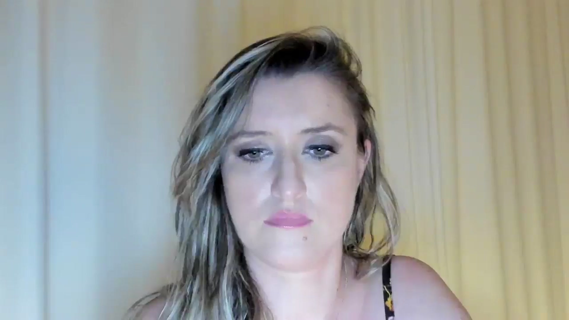 Gallery image thumbnail from BestDream's myfreecams stream on, 05/24/2024, 23:02 image 8 of 20