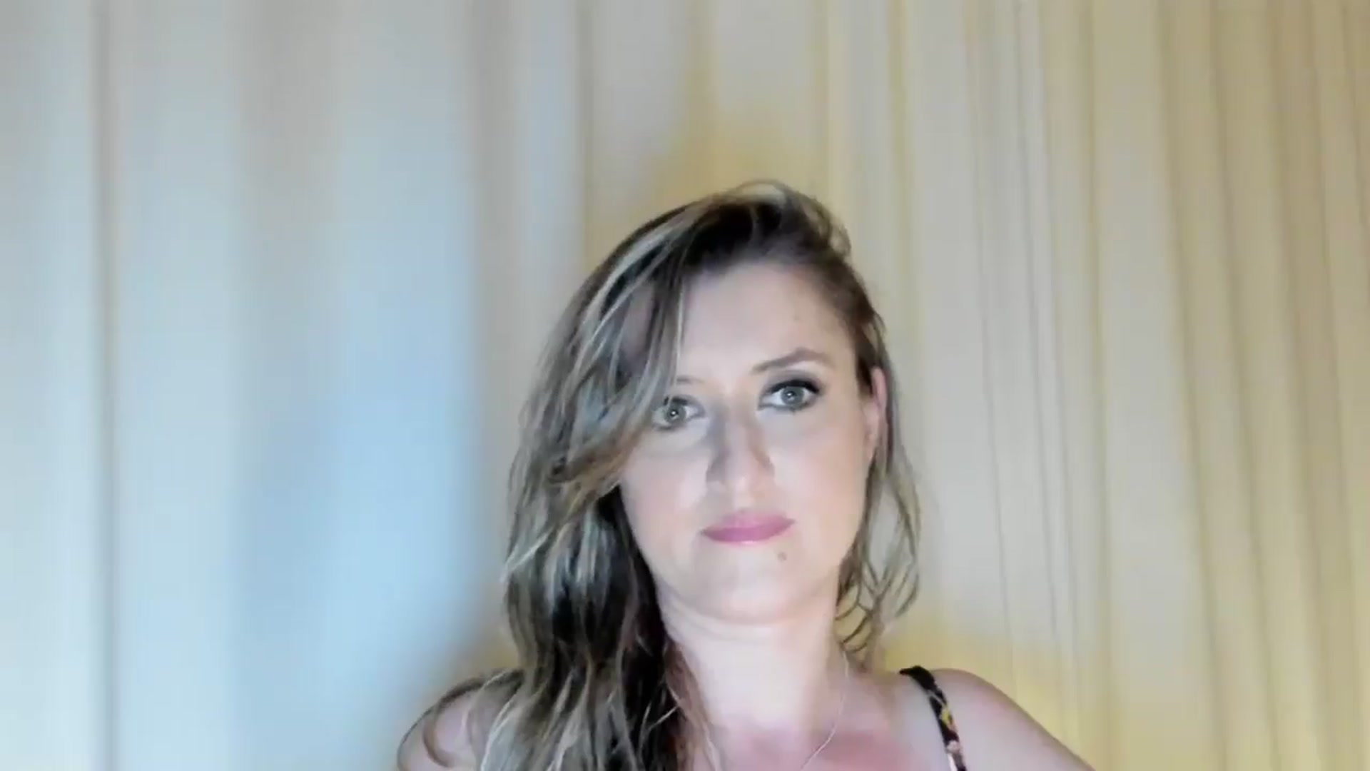 Gallery image thumbnail from BestDream's myfreecams stream on, 05/24/2024, 23:02 image 6 of 20