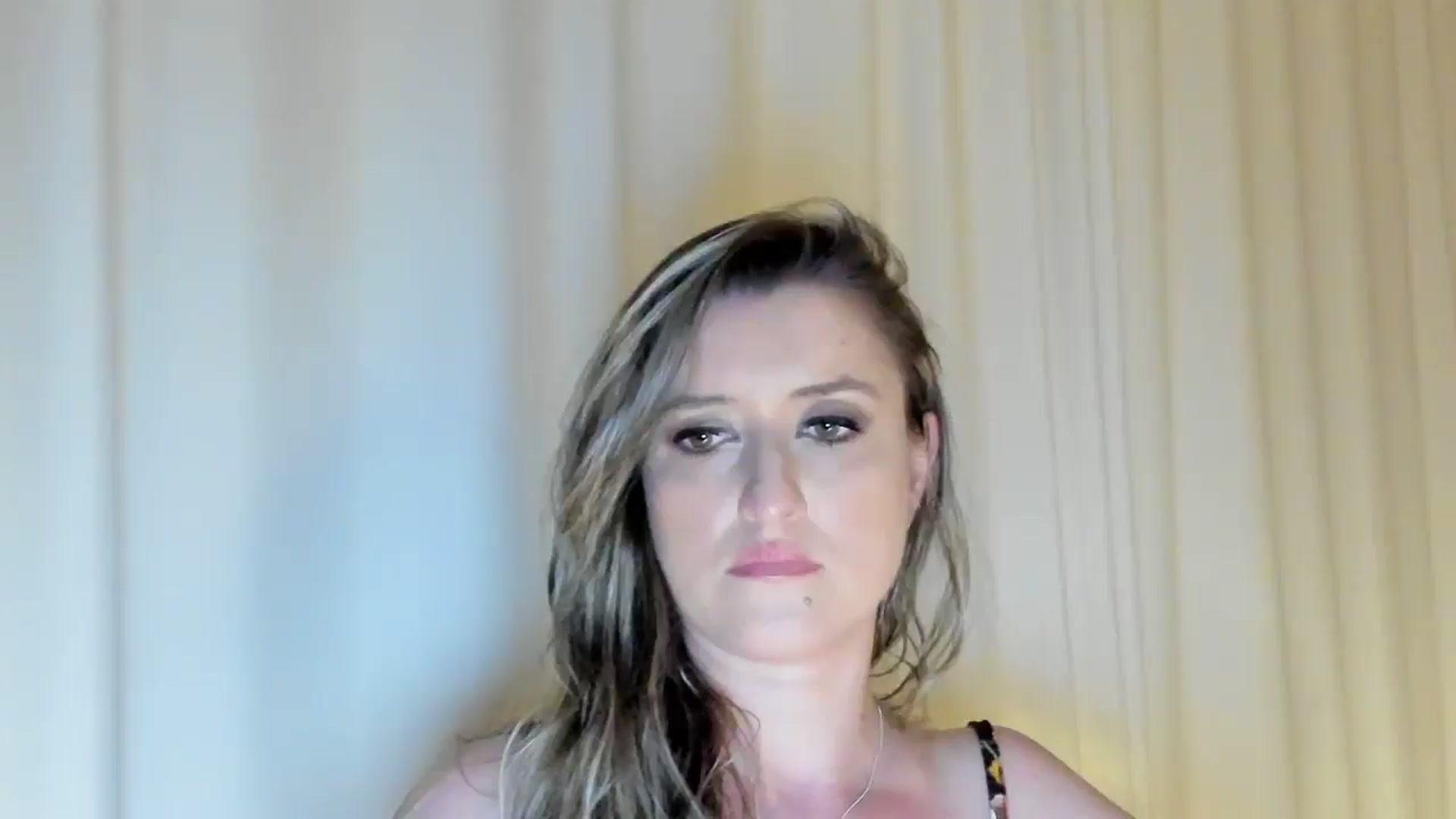 Gallery image thumbnail from BestDream's myfreecams stream on, 05/24/2024, 23:02 image 11 of 20
