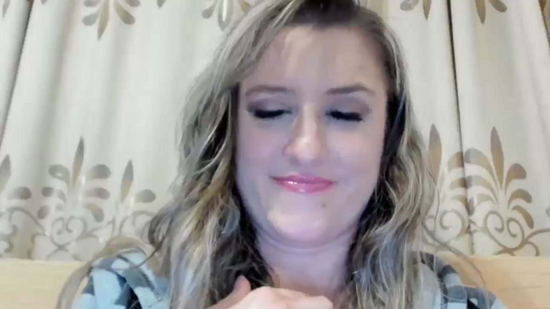 Gallery image thumbnail from BestDream's myfreecams stream on, 05/25/2024, 21:23 image 7 of 20