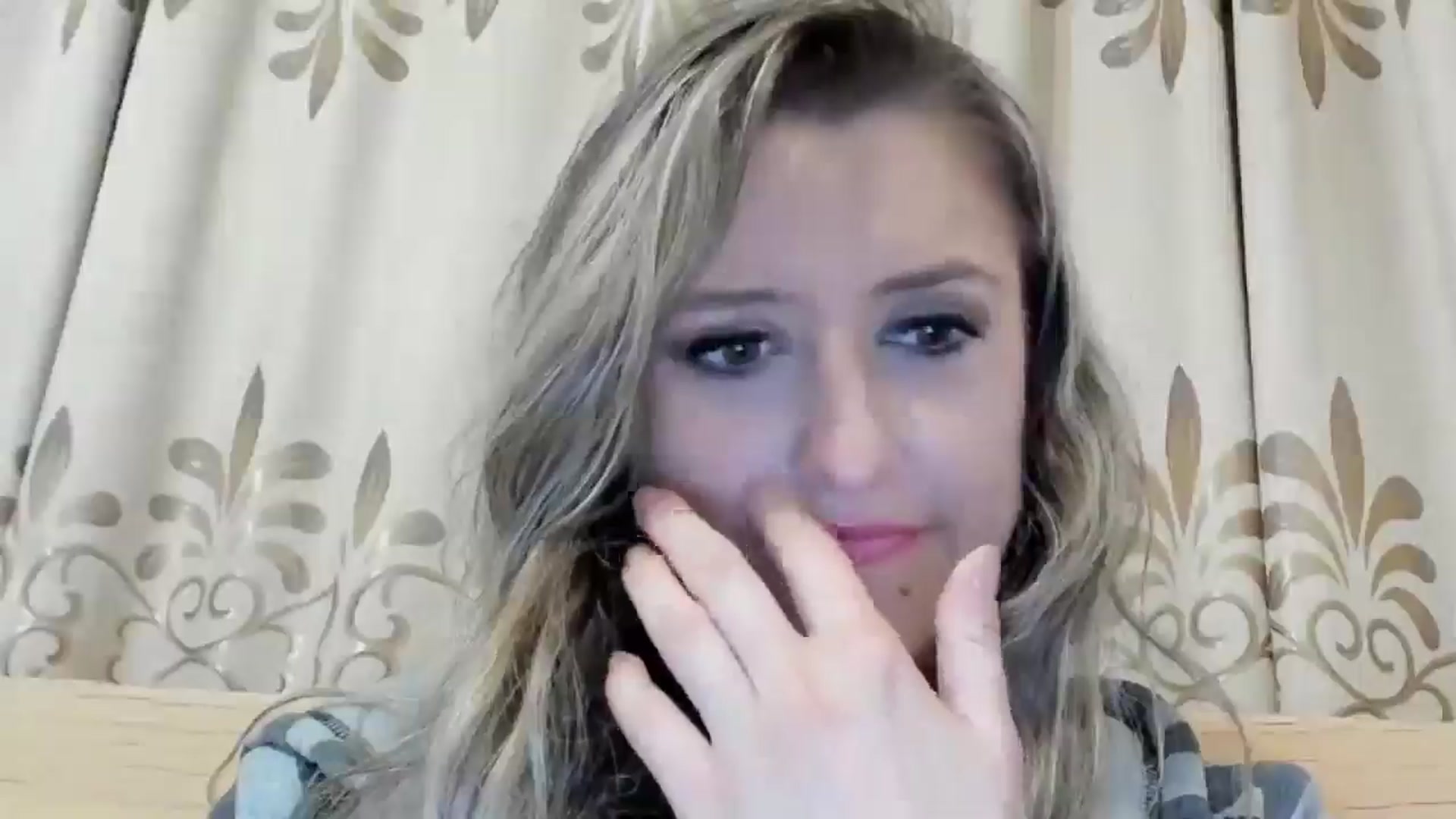 Gallery image thumbnail from BestDream's myfreecams stream on, 05/25/2024, 21:23 image 13 of 20