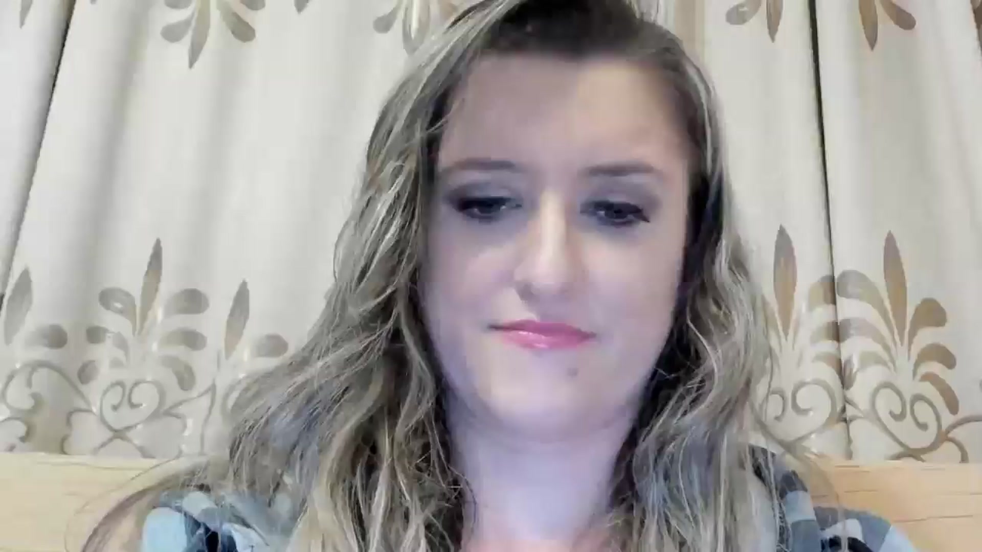 Gallery image thumbnail from BestDream's myfreecams stream on, 05/25/2024, 21:23 image 14 of 20