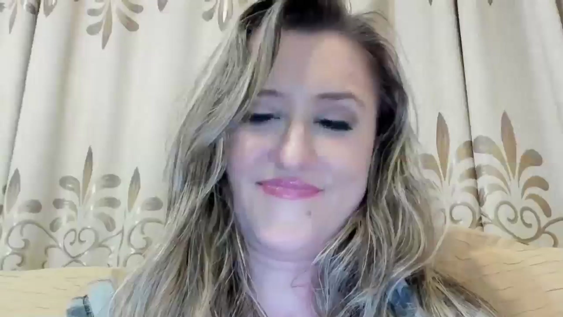 Gallery image thumbnail from BestDream's myfreecams stream on, 05/26/2024, 24:43 image 12 of 20