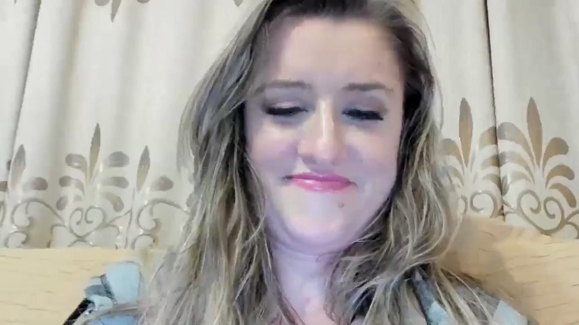 Gallery image thumbnail from BestDream's myfreecams stream on, 05/26/2024, 24:43 image 15 of 20