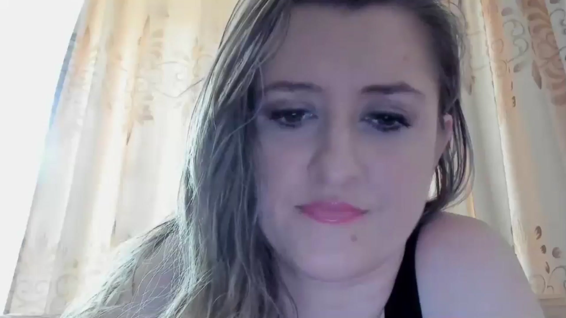 Gallery image thumbnail from BestDream's myfreecams stream on, 05/26/2024, 13:21 image 16 of 20