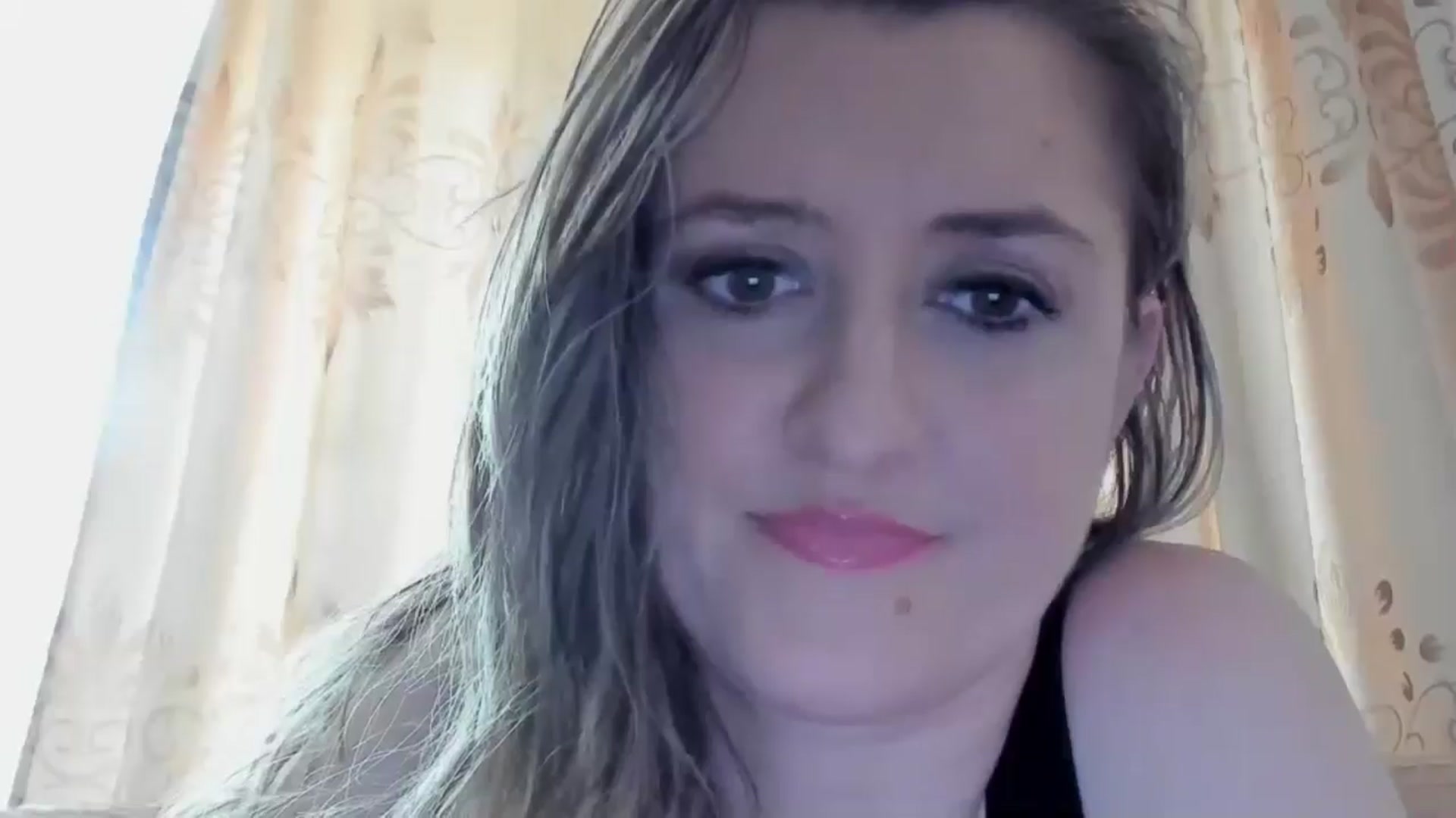 Gallery image thumbnail from BestDream's myfreecams stream on, 05/26/2024, 13:21 image 15 of 20