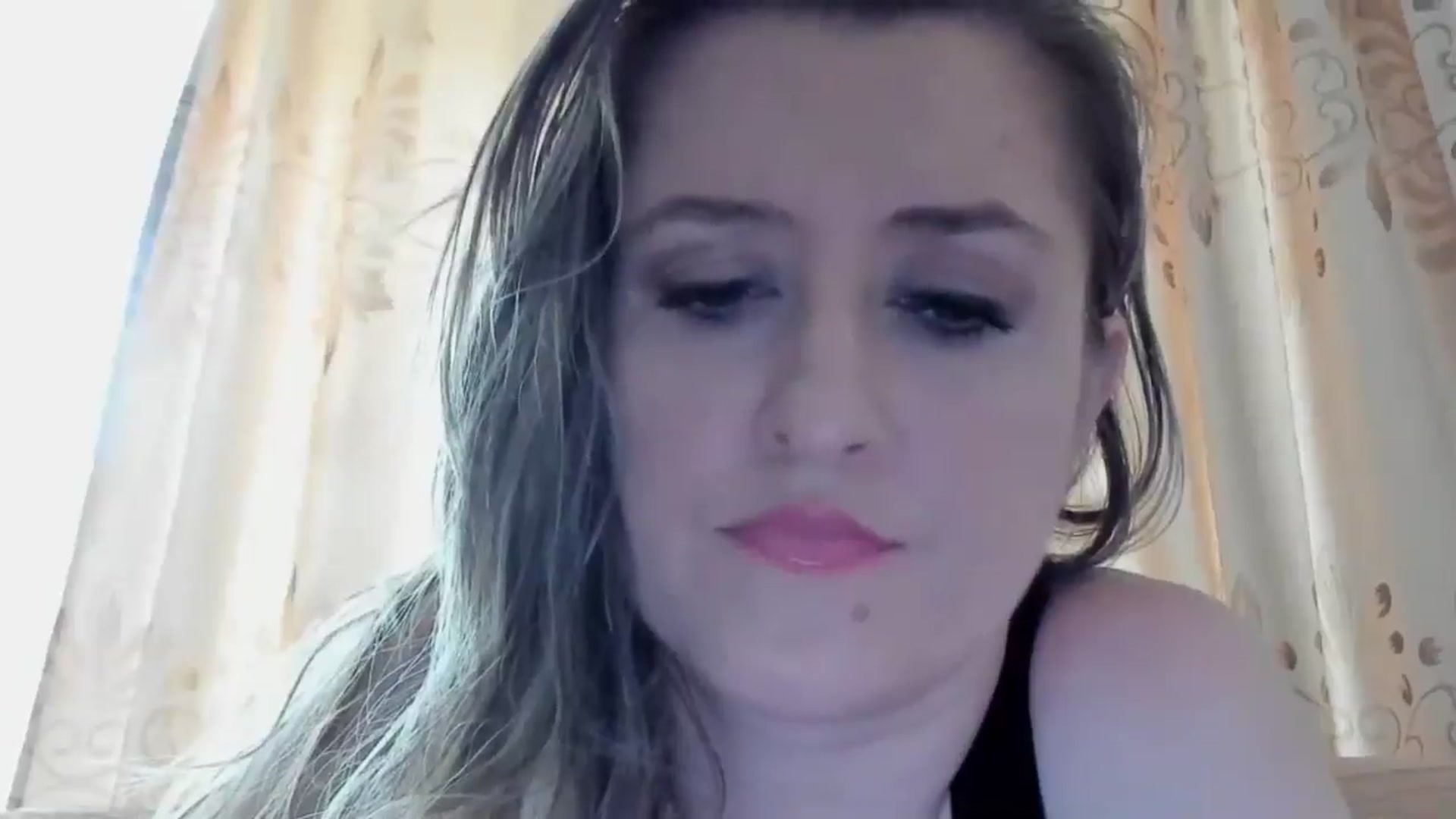 Gallery image thumbnail from BestDream's myfreecams stream on, 05/26/2024, 13:21 image 3 of 20