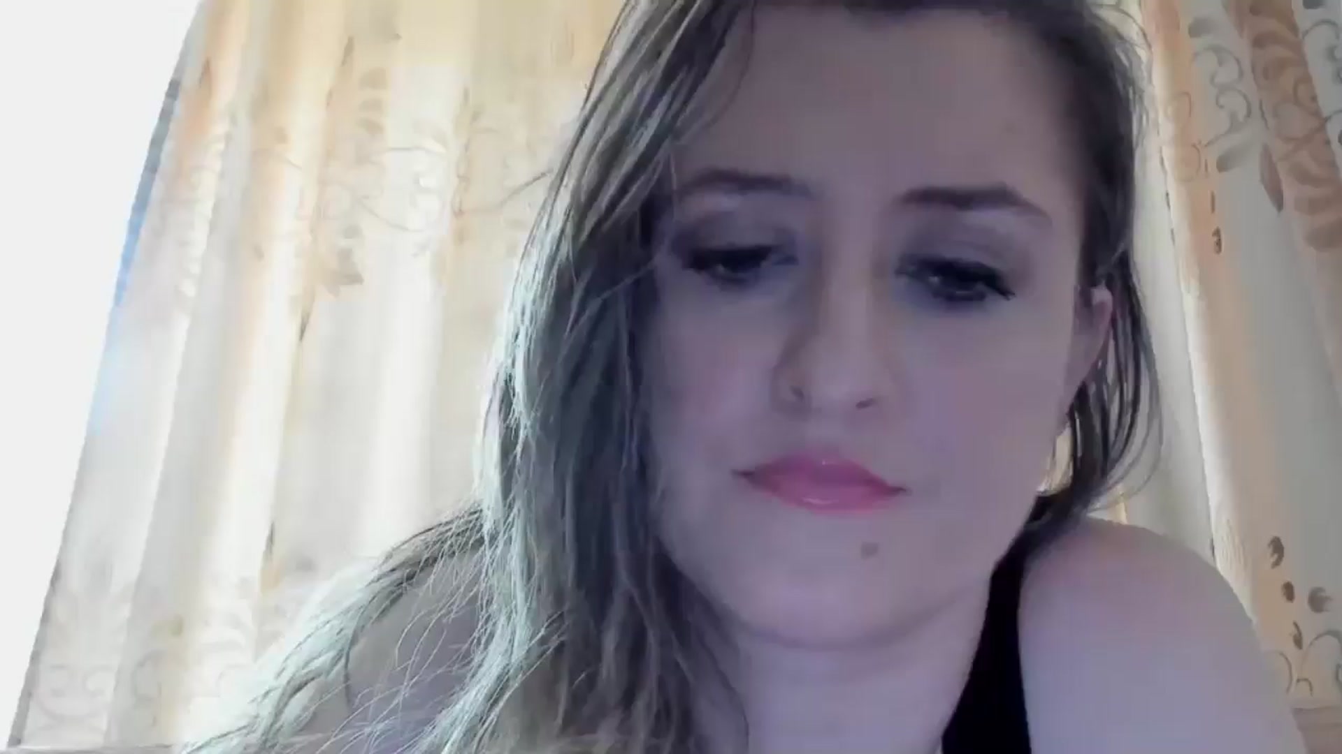 Gallery image thumbnail from BestDream's myfreecams stream on, 05/26/2024, 13:21 image 17 of 20
