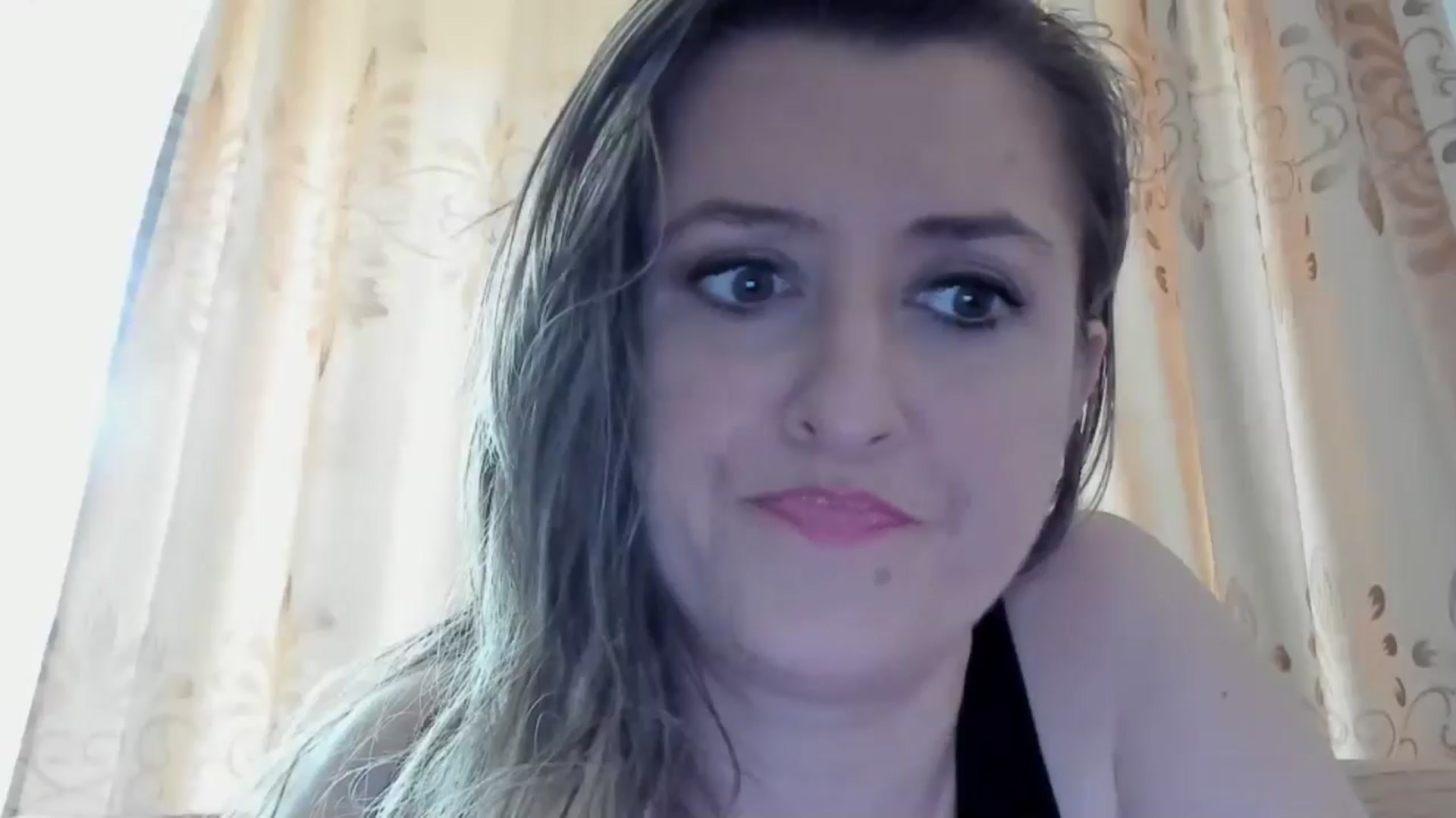 Gallery image thumbnail from BestDream's myfreecams stream on, 05/26/2024, 13:21 image 6 of 20