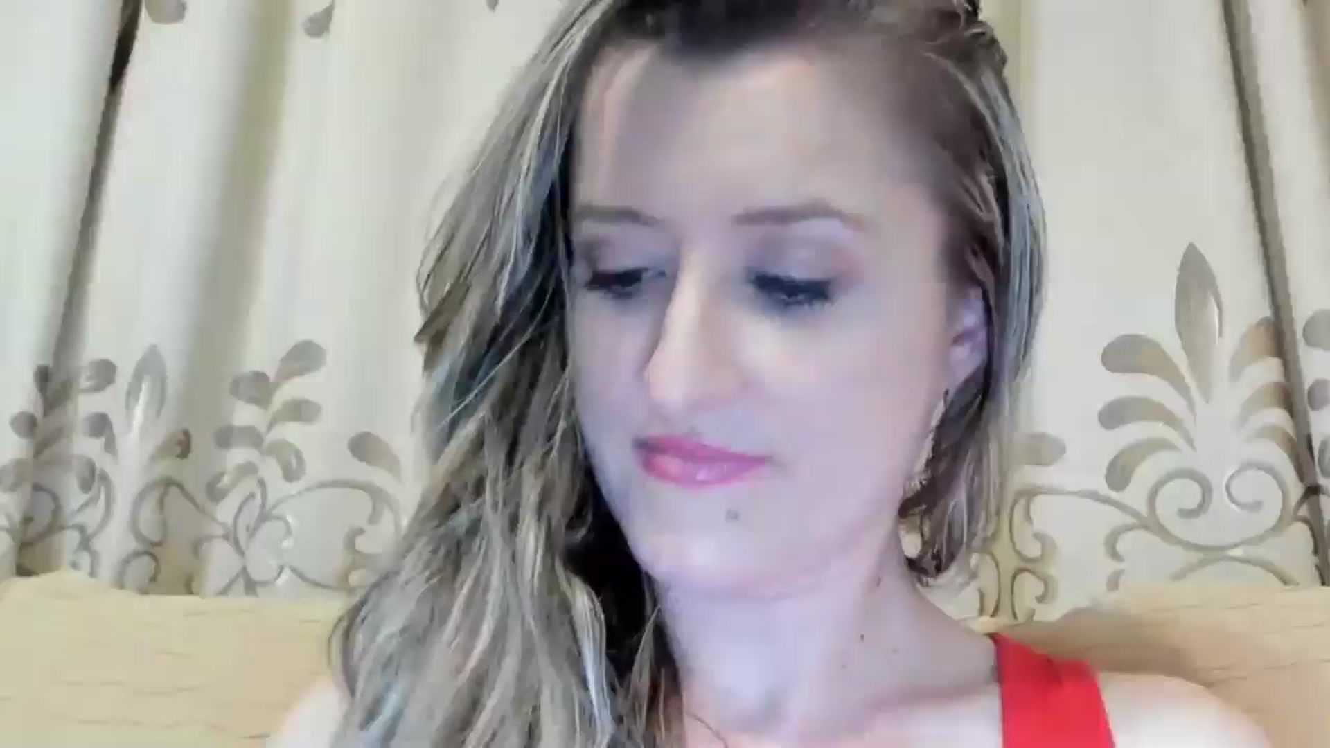 Gallery image thumbnail from BestDream's myfreecams stream on, 05/26/2024, 21:30 image 10 of 20