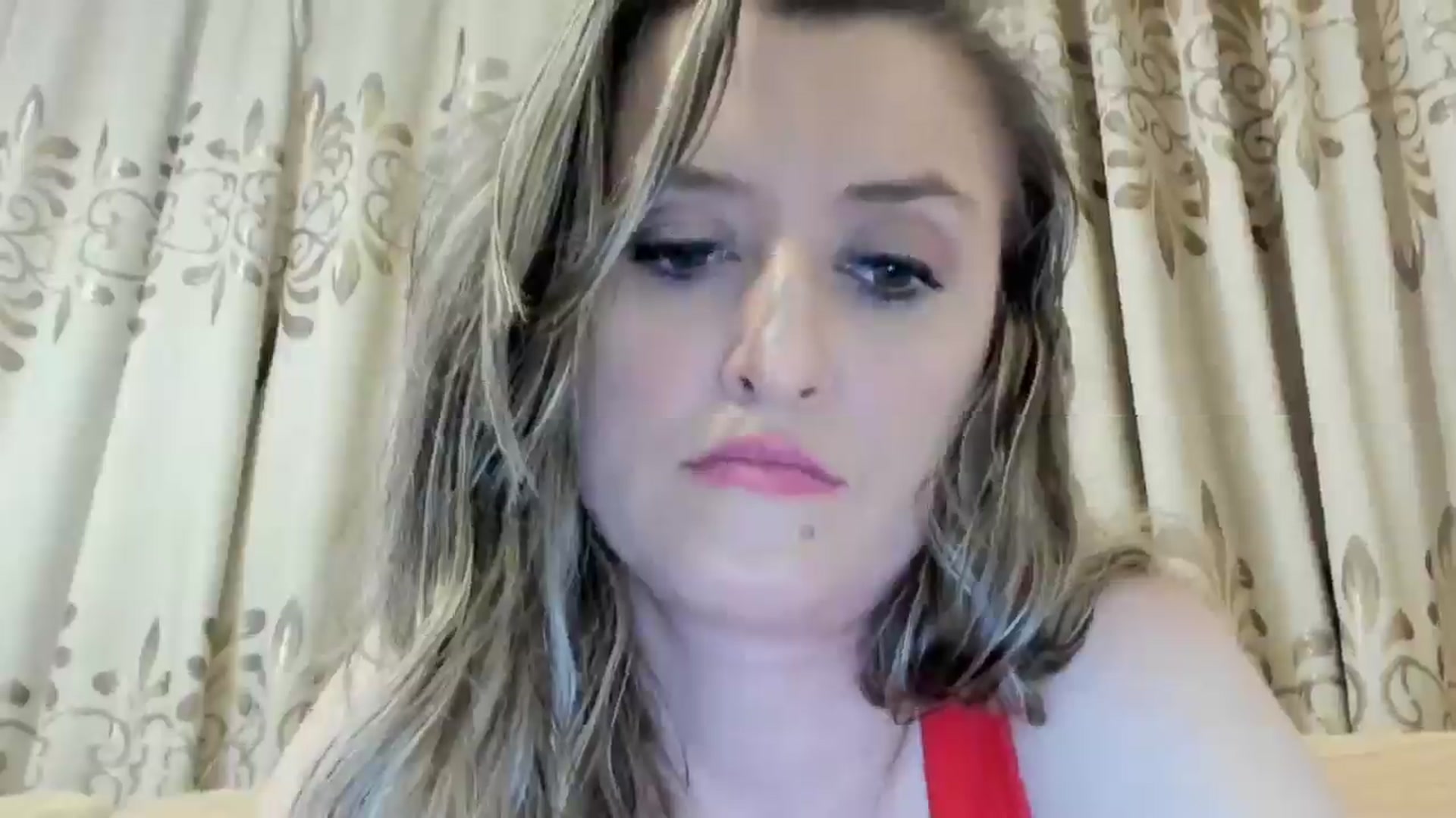 Gallery image thumbnail from BestDream's myfreecams stream on, 05/26/2024, 23:48 image 14 of 20