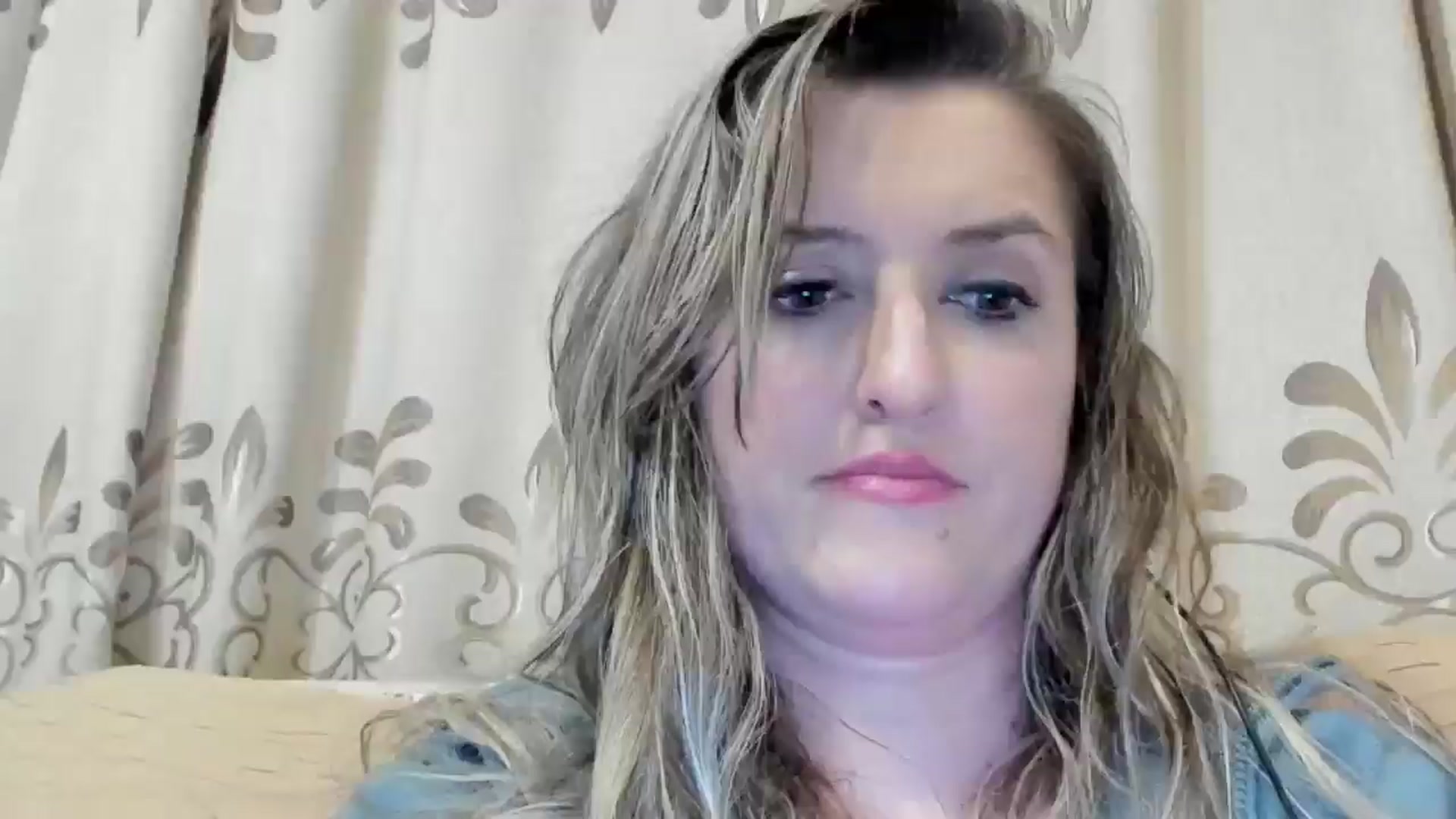 Gallery image thumbnail from BestDream's myfreecams stream on, 05/27/2024, 01:17 image 8 of 20