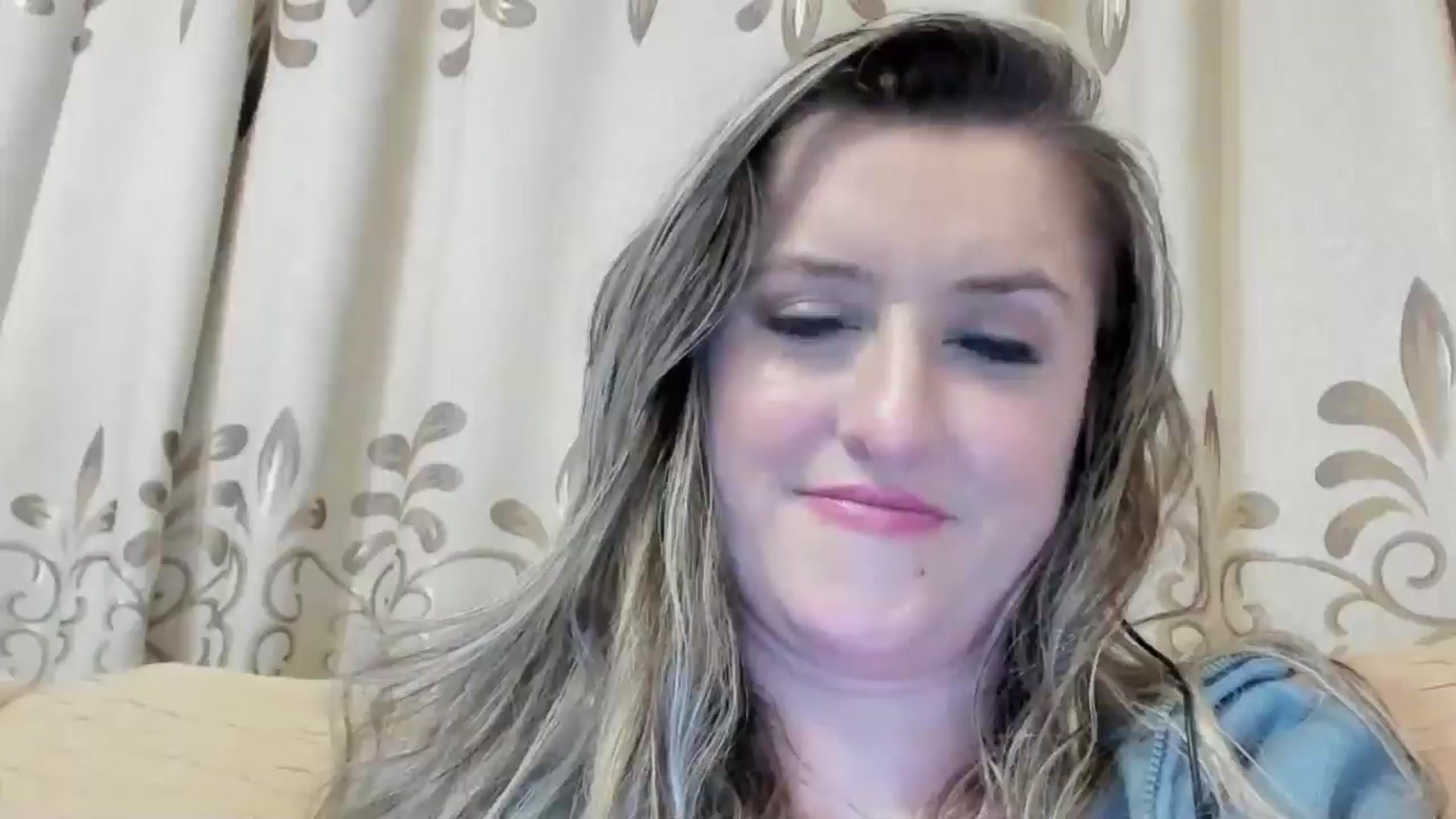 Gallery image thumbnail from BestDream's myfreecams stream on, 05/27/2024, 01:17 image 14 of 20