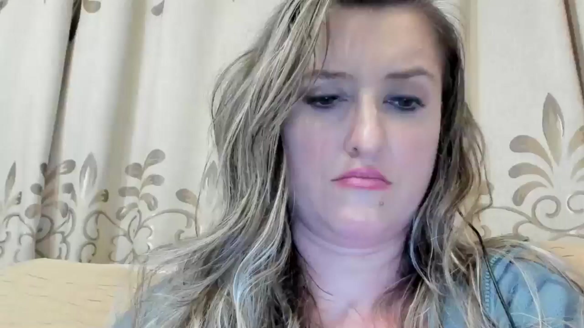 Gallery image thumbnail from BestDream's myfreecams stream on, 05/27/2024, 01:17 image 1 of 20