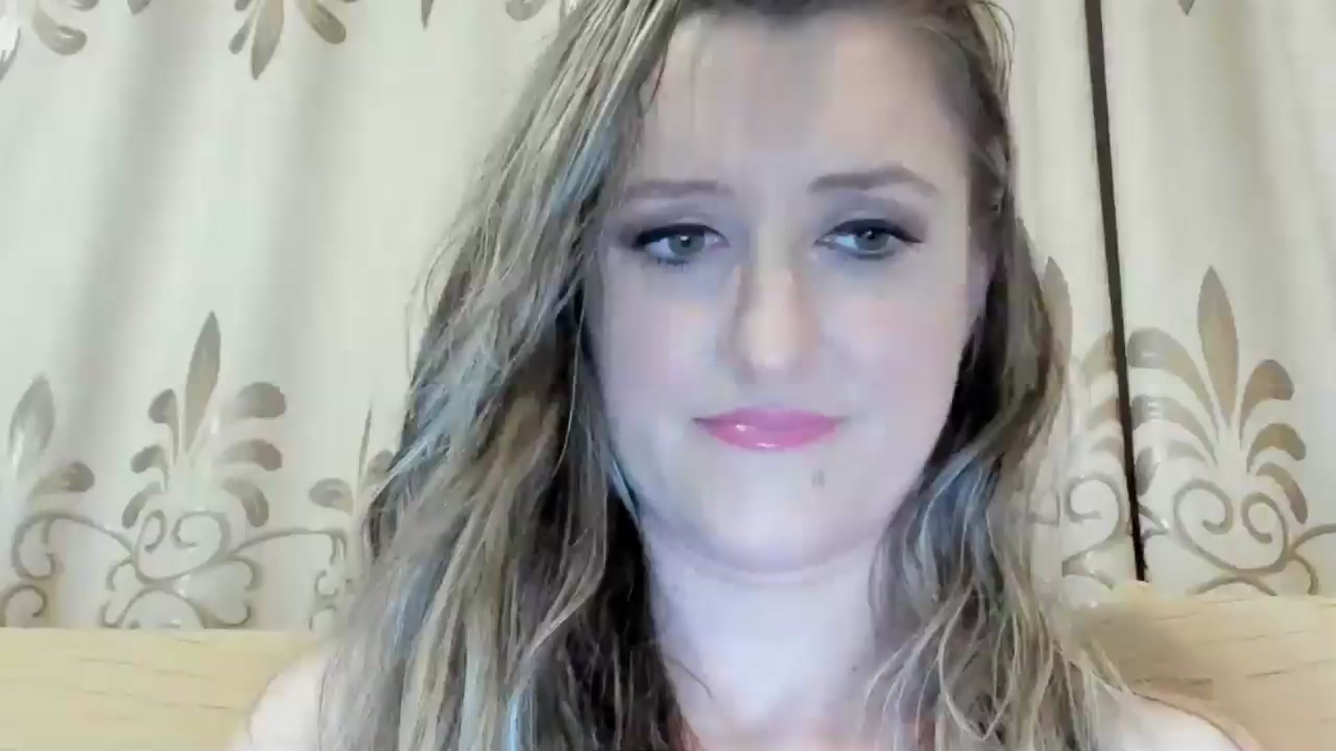 Gallery image thumbnail from BestDream's myfreecams stream on, 05/27/2024, 21:30 image 2 of 20