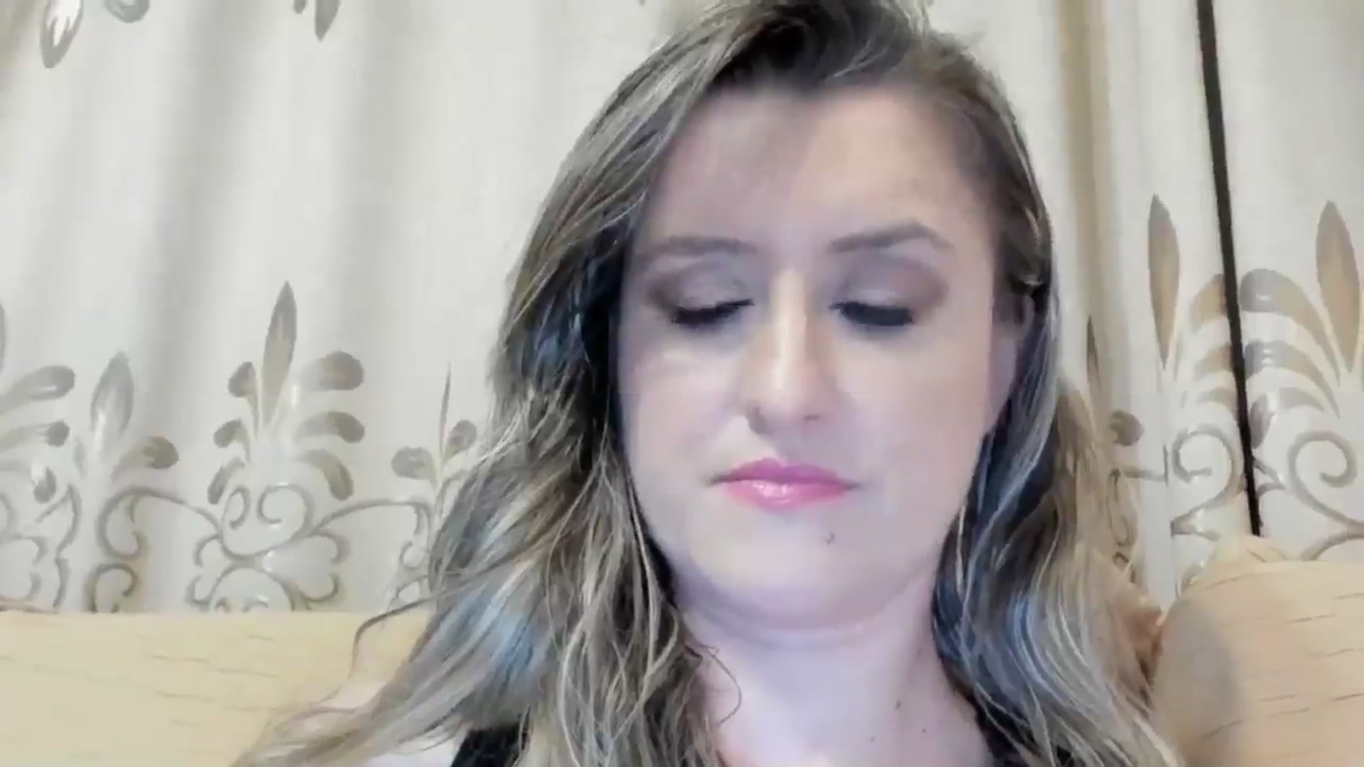 Gallery image thumbnail from BestDream's myfreecams stream on, 05/27/2024, 22:50 image 11 of 20