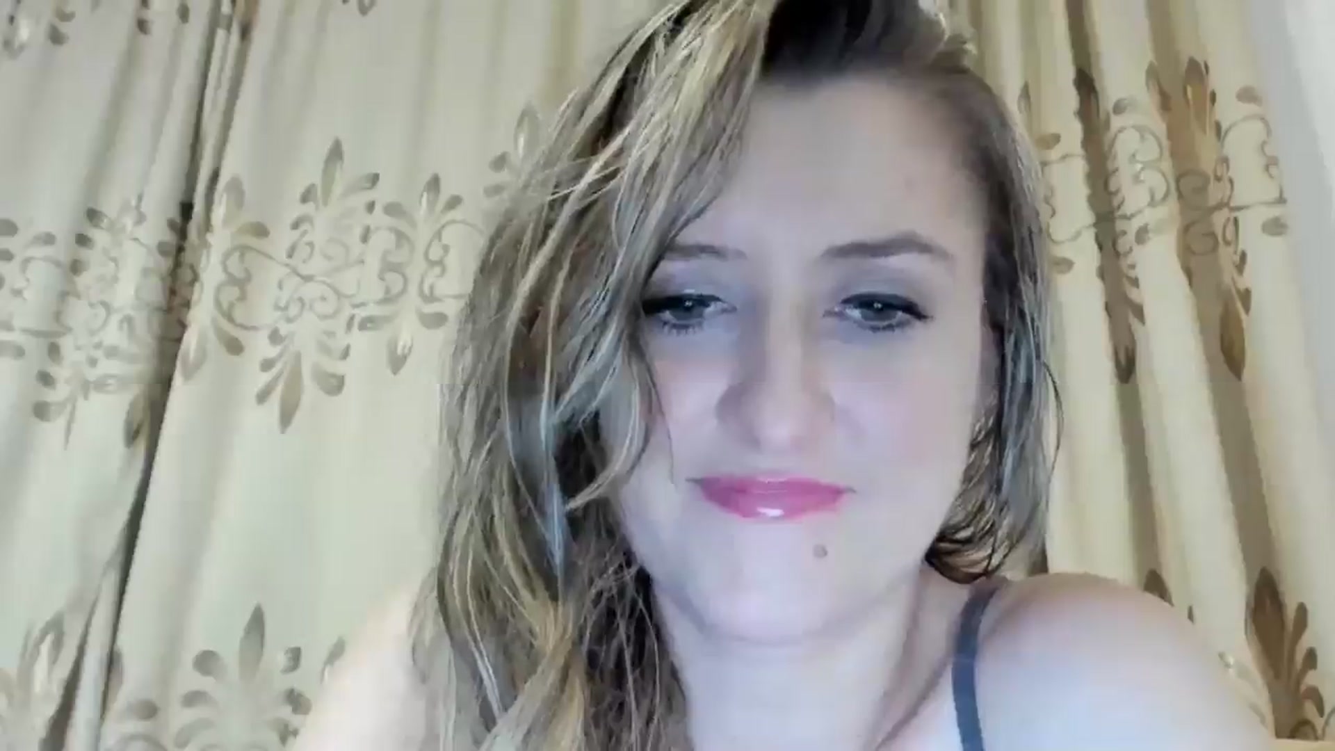 Gallery image thumbnail from BestDream's myfreecams stream on, 05/28/2024, 21:03 image 2 of 20