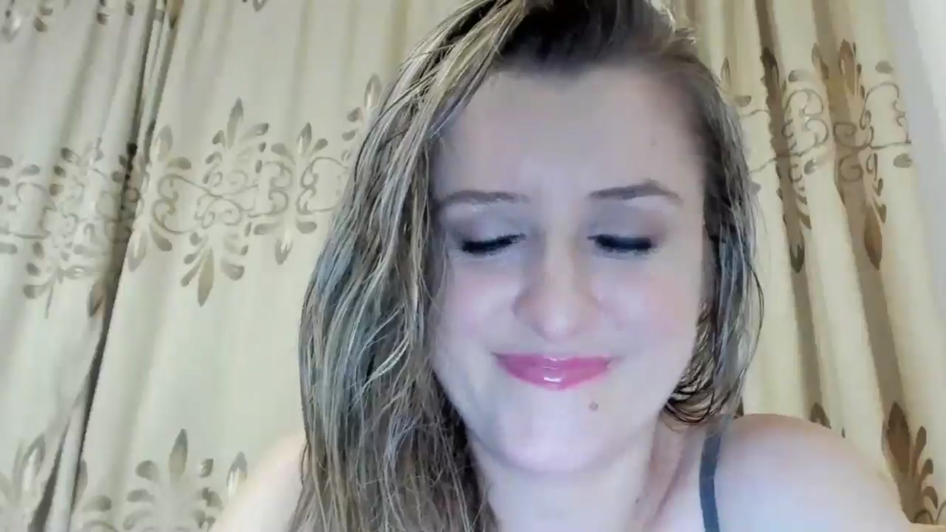 Gallery image thumbnail from BestDream's myfreecams stream on, 05/28/2024, 21:03 image 5 of 20