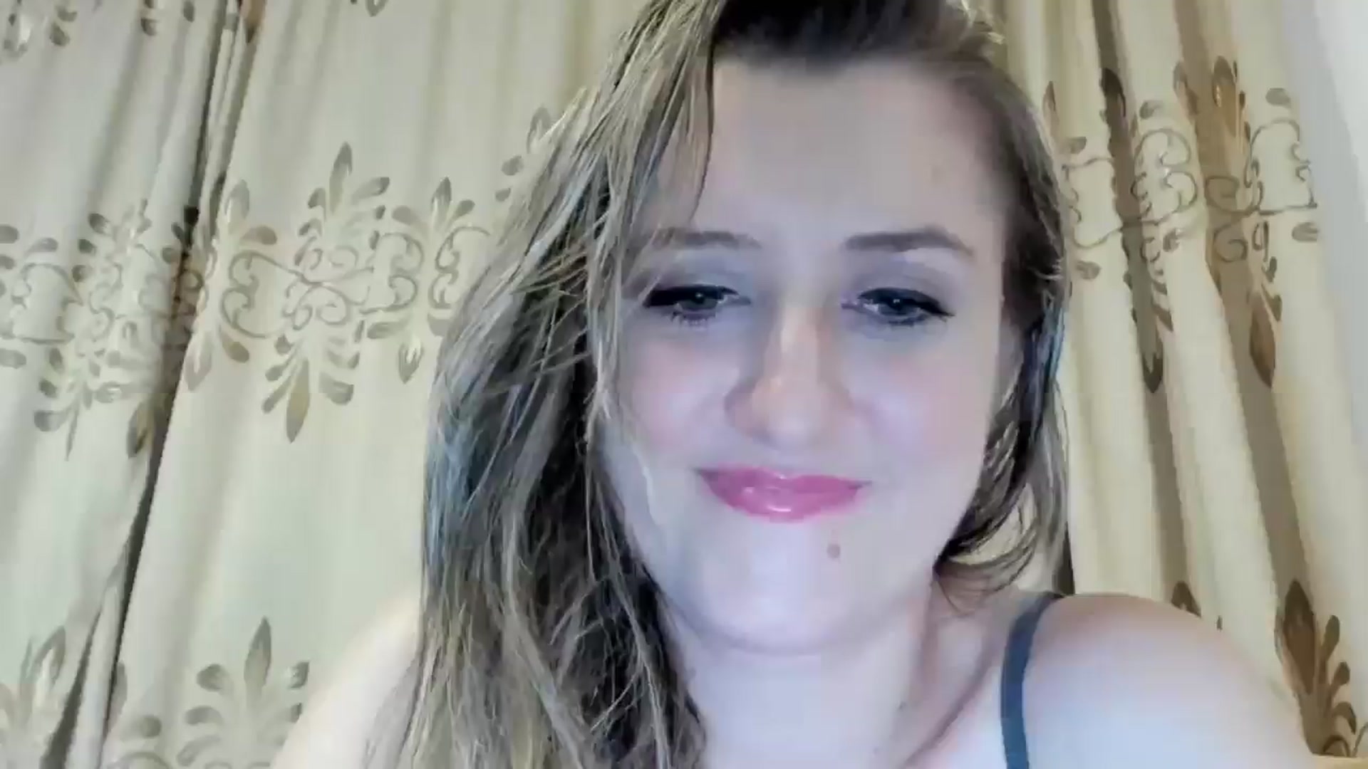 Gallery image thumbnail from BestDream's myfreecams stream on, 05/28/2024, 21:03 image 8 of 20
