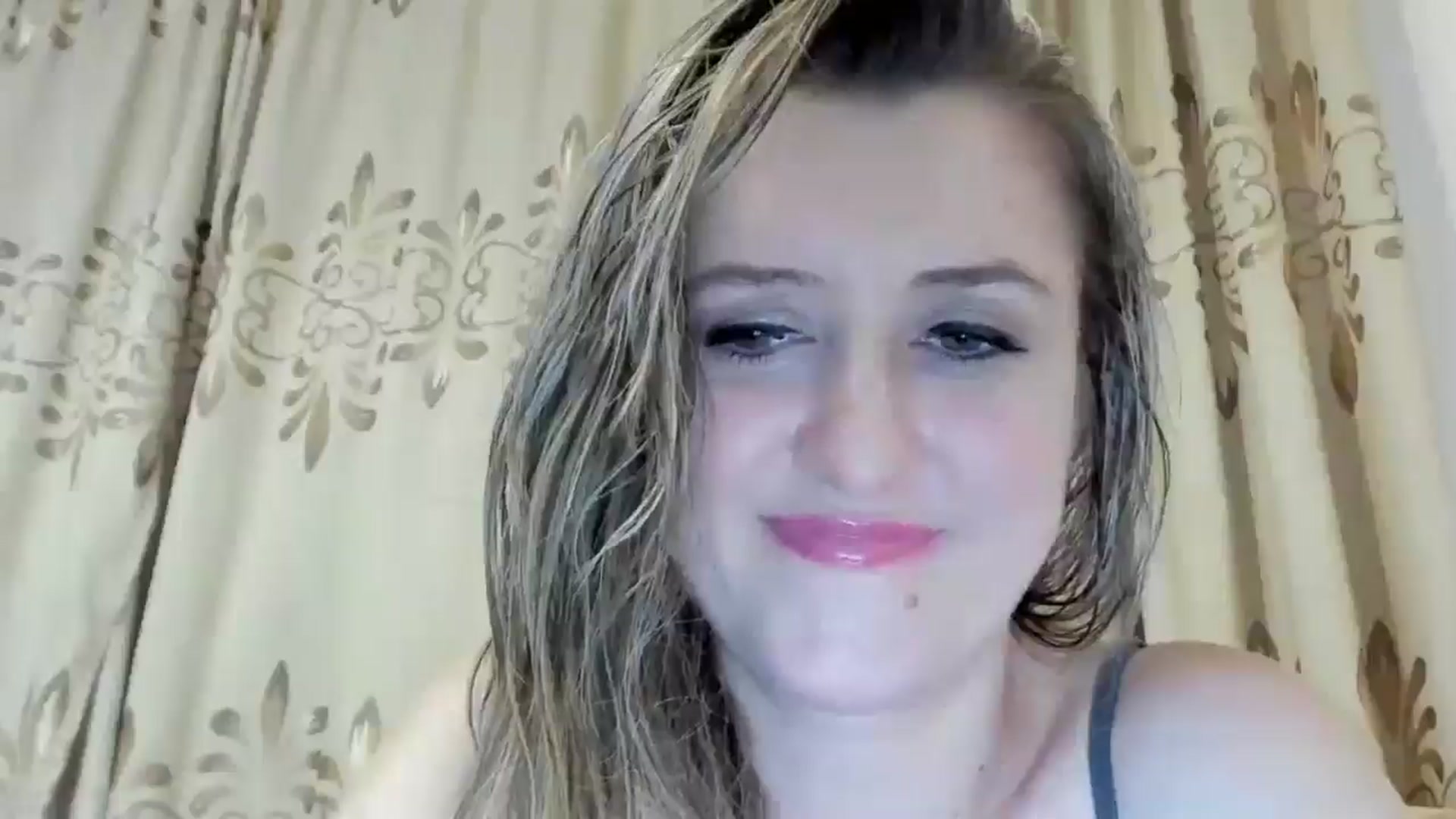 Gallery image thumbnail from BestDream's myfreecams stream on, 05/28/2024, 21:03 image 6 of 20