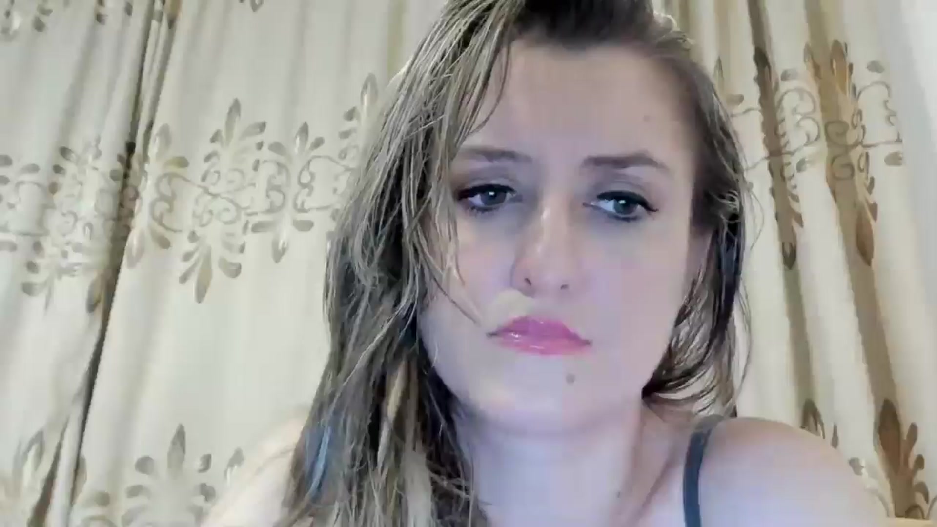 Gallery image thumbnail from BestDream's myfreecams stream on, 05/28/2024, 21:03 image 12 of 20