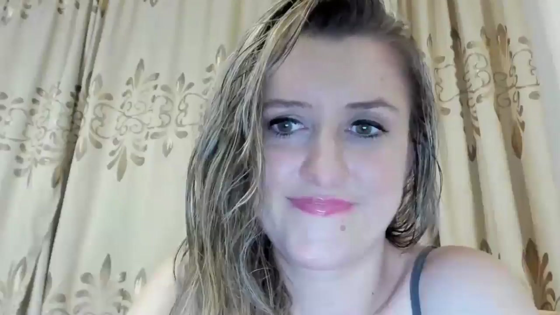 Gallery image thumbnail from BestDream's myfreecams stream on, 05/28/2024, 21:03 image 7 of 20