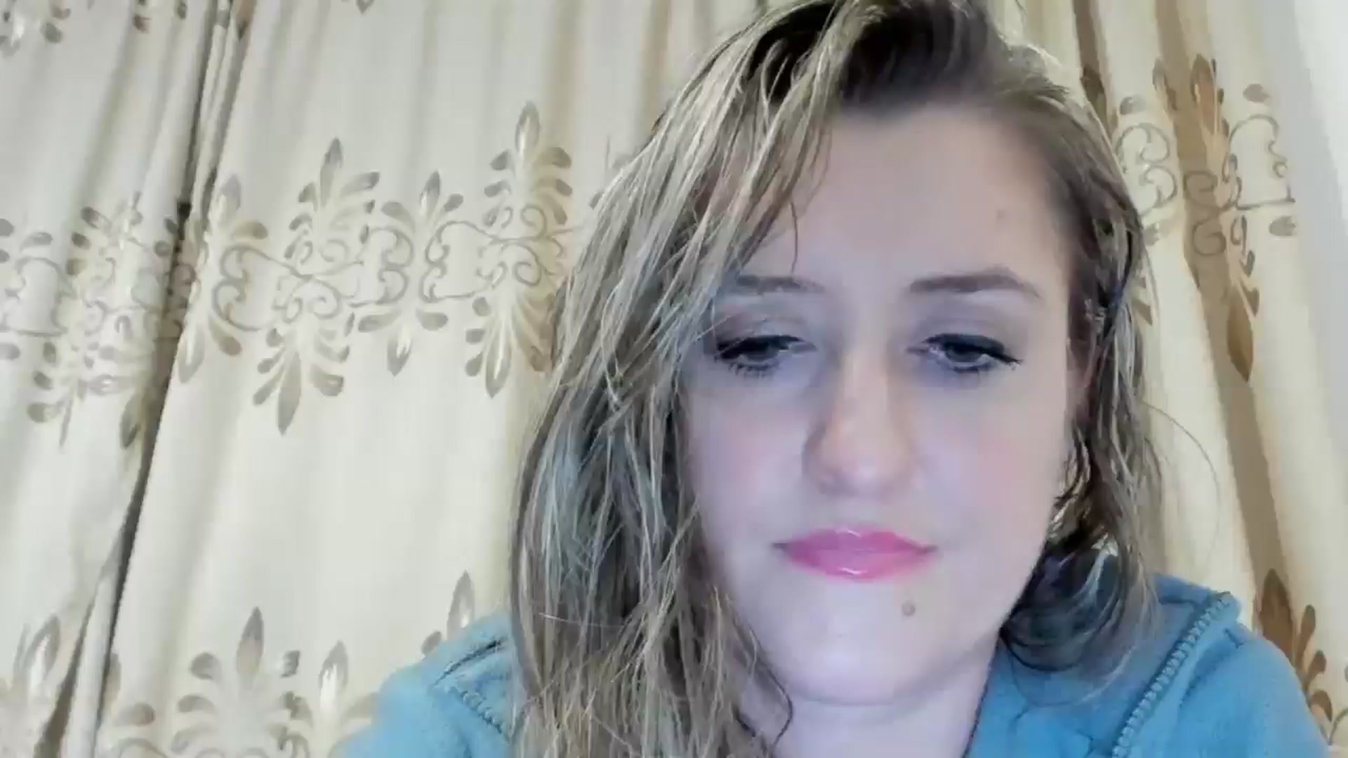 Gallery image thumbnail from BestDream's myfreecams stream on, 05/28/2024, 21:17 image 15 of 20