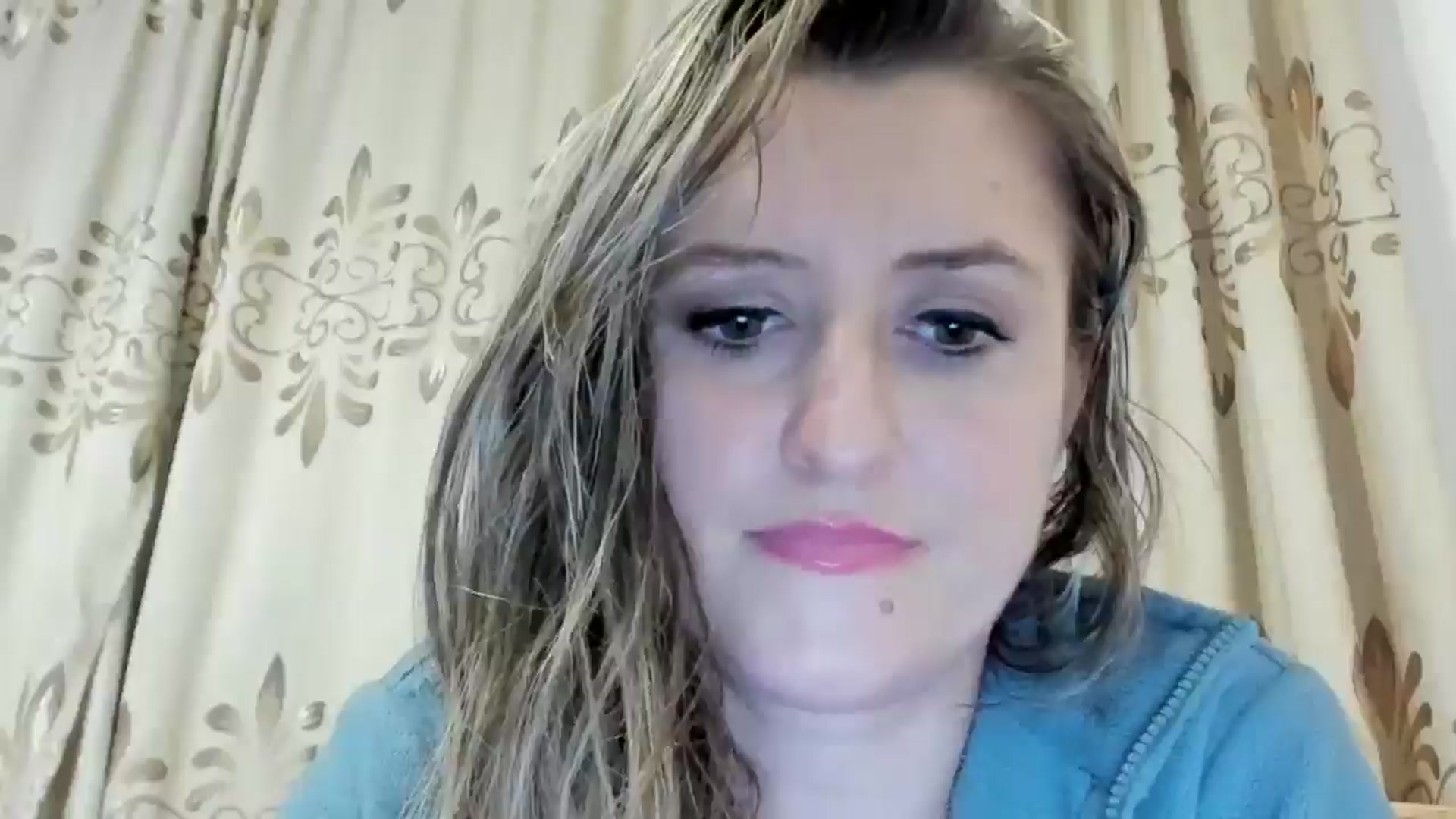 Gallery image thumbnail from BestDream's myfreecams stream on, 05/28/2024, 21:17 image 3 of 20