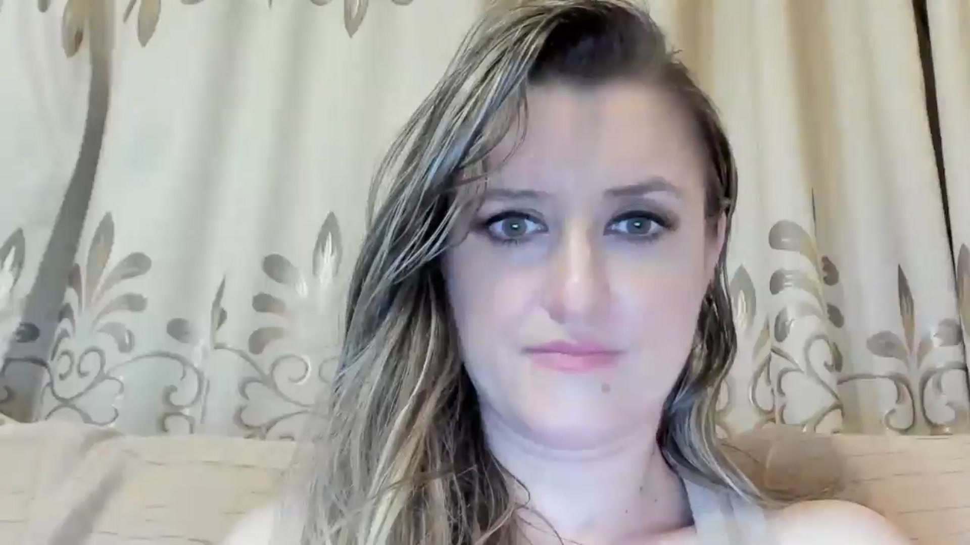 Gallery image thumbnail from BestDream's myfreecams stream on, 05/29/2024, 23:48 image 9 of 20