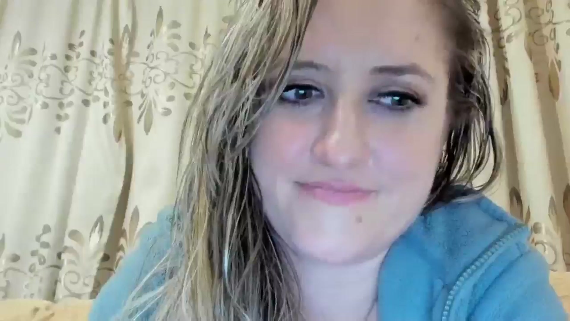 Gallery image thumbnail from BestDream's myfreecams stream on, 05/30/2024, 01:16 image 17 of 20