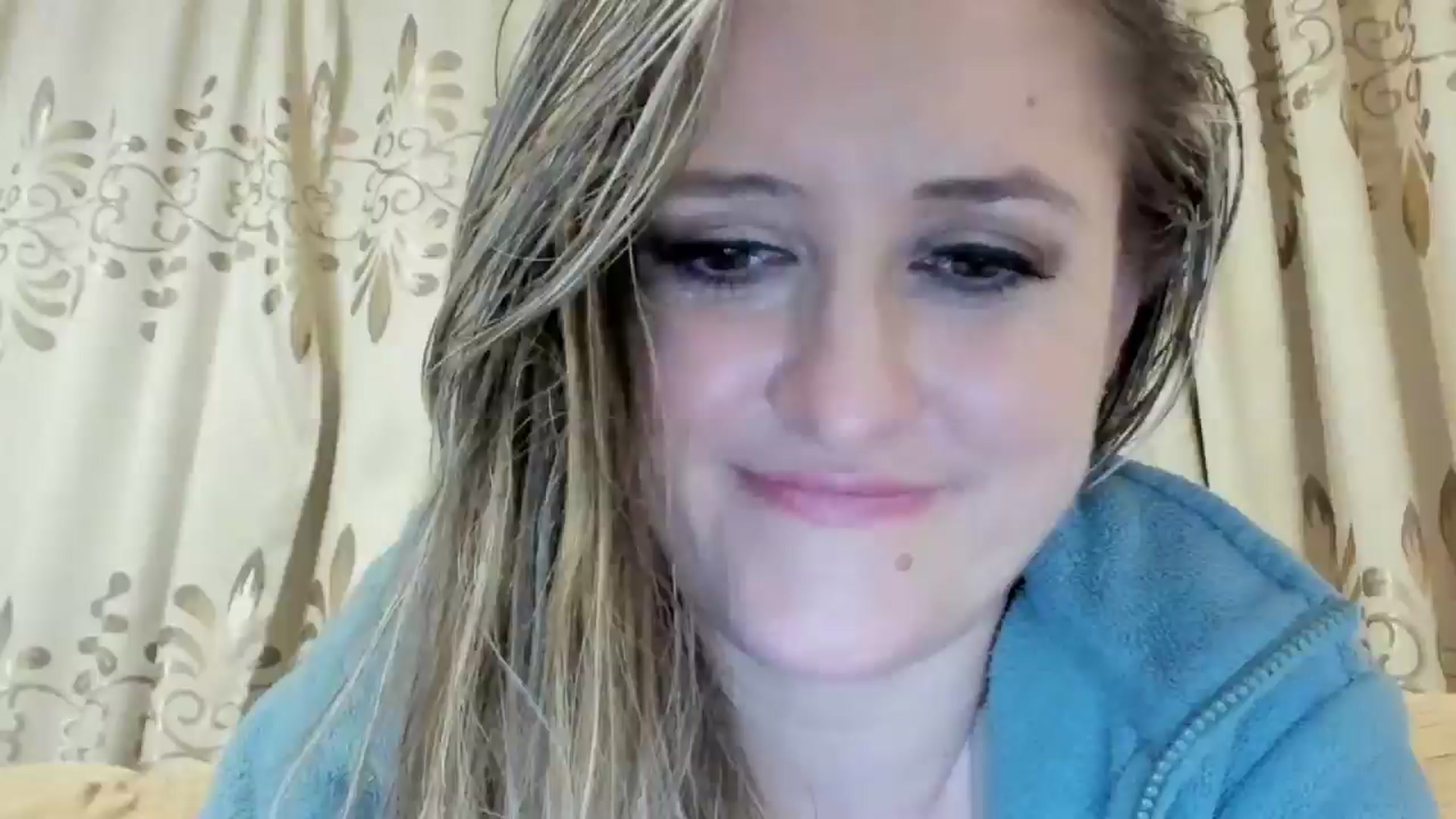 Gallery image thumbnail from BestDream's myfreecams stream on, 05/30/2024, 01:16 image 1 of 20