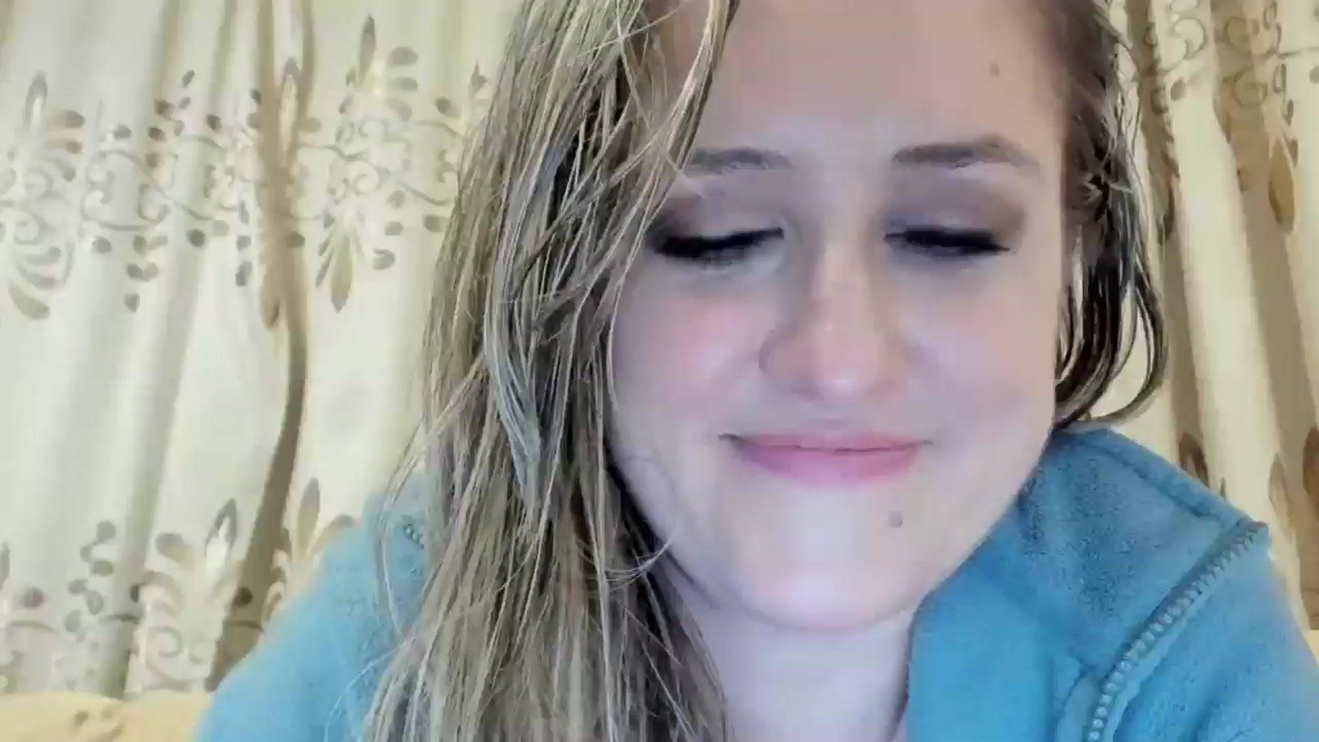Gallery image thumbnail from BestDream's myfreecams stream on, 05/30/2024, 01:16 image 9 of 20