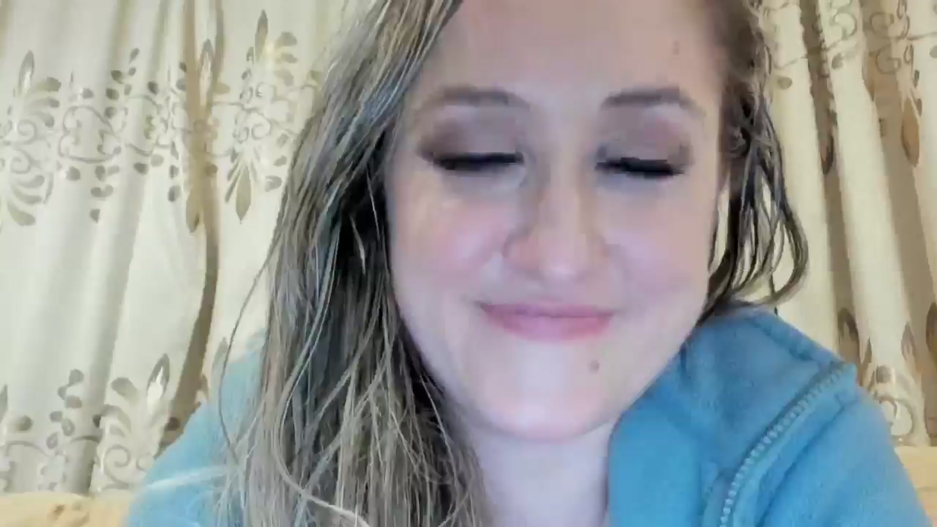 Gallery image thumbnail from BestDream's myfreecams stream on, 05/30/2024, 01:16 image 11 of 20