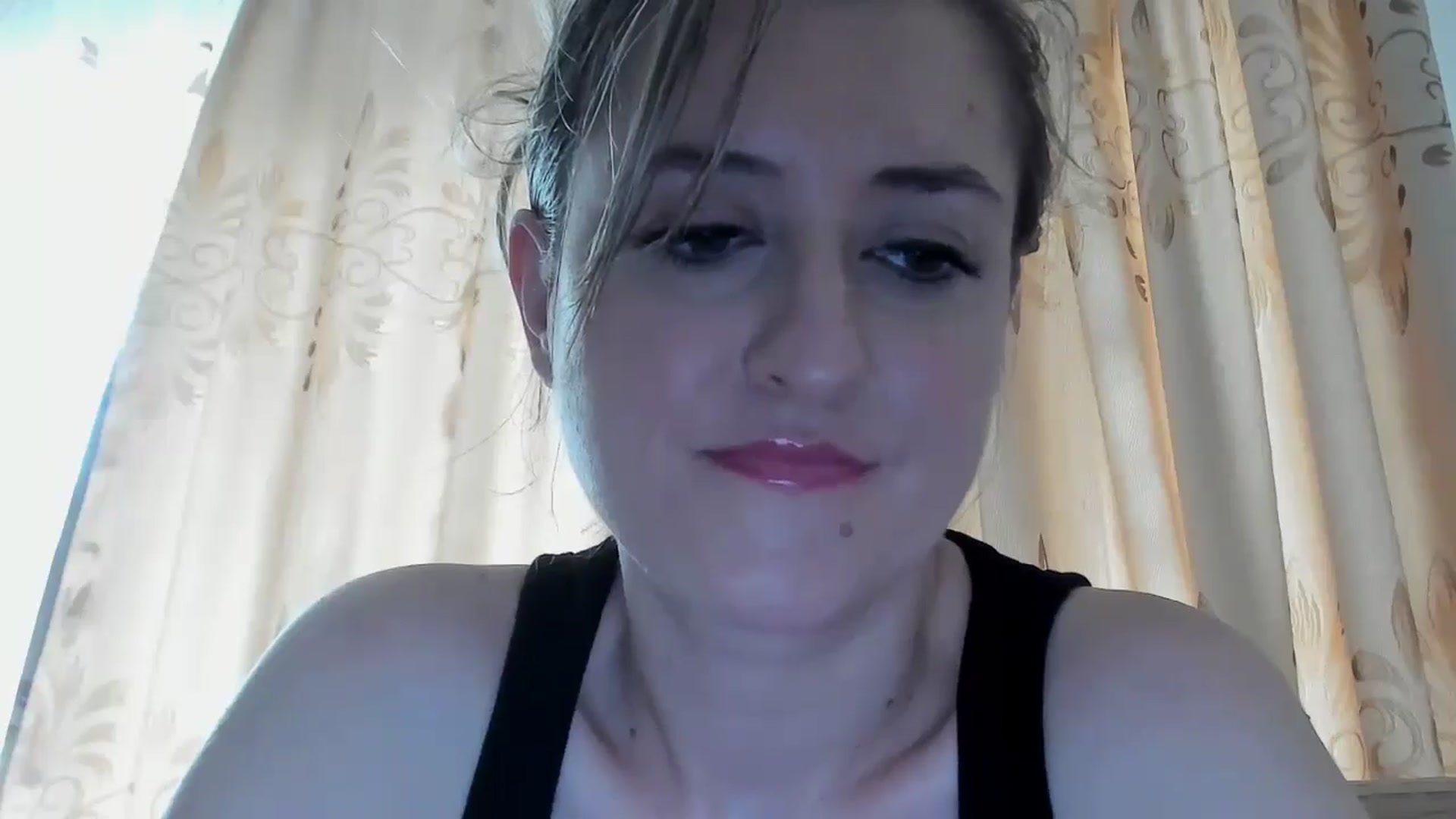 Gallery image thumbnail from BestDream's myfreecams stream on, 05/30/2024, 08:46 image 15 of 20