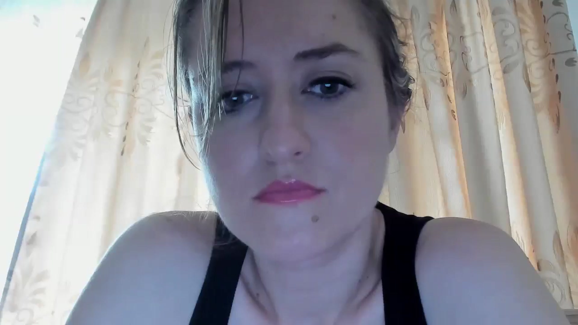 Gallery image thumbnail from BestDream's myfreecams stream on, 05/30/2024, 08:46 image 1 of 20