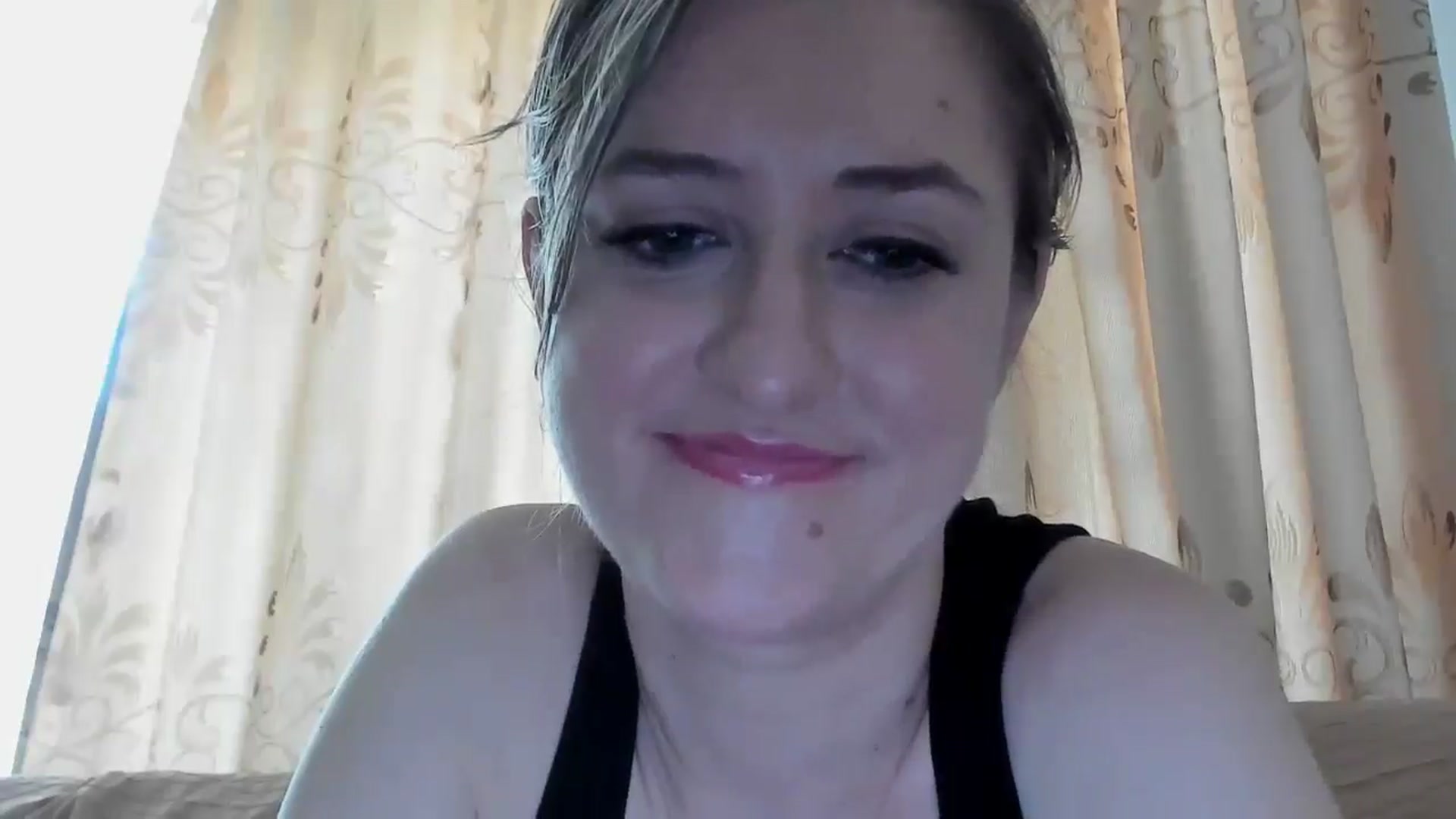 Gallery image thumbnail from BestDream's myfreecams stream on, 05/30/2024, 10:21 image 11 of 20